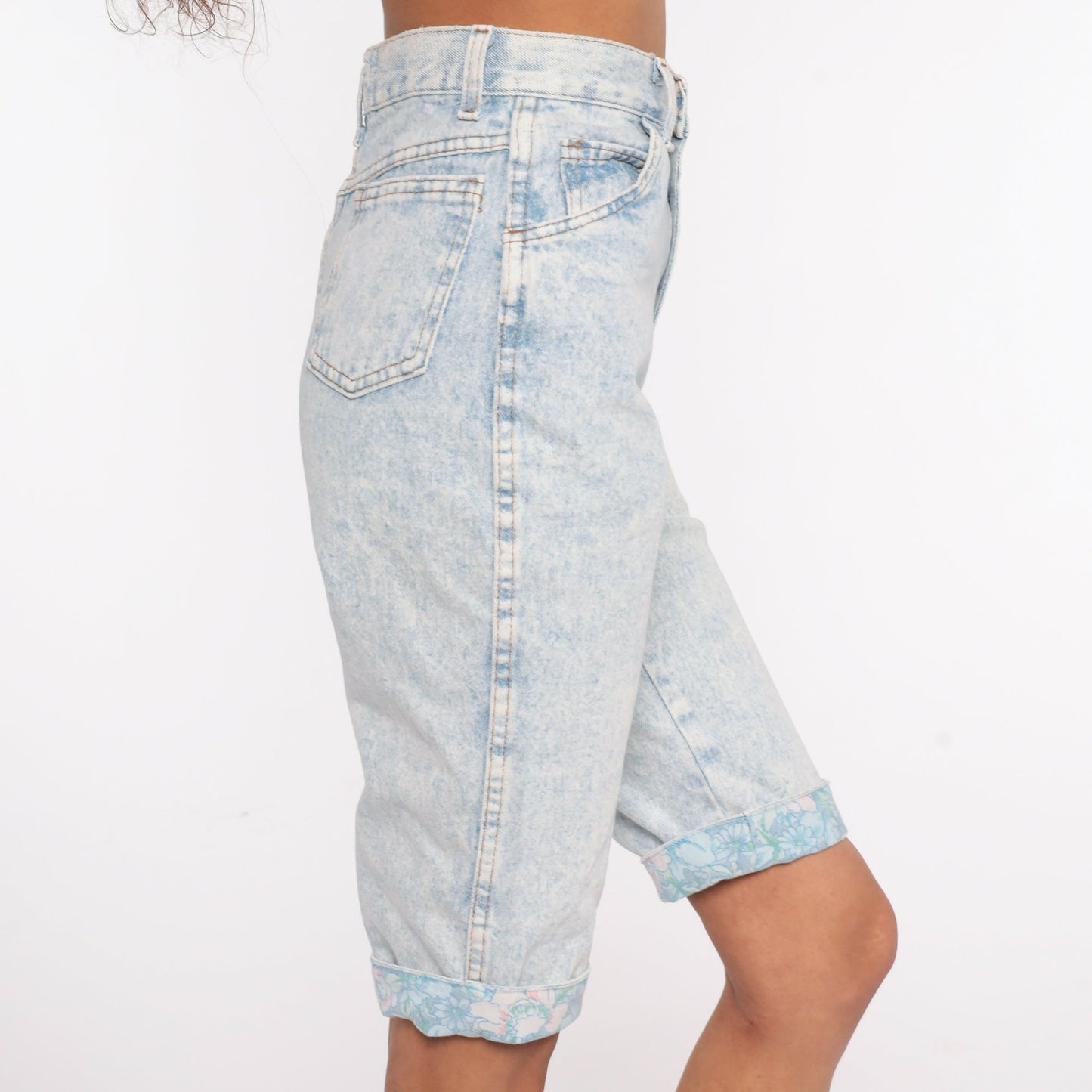 90s Acid Wash Denim Shorts Floral Cuff High Waist Bermuda Light Blue Extra Small