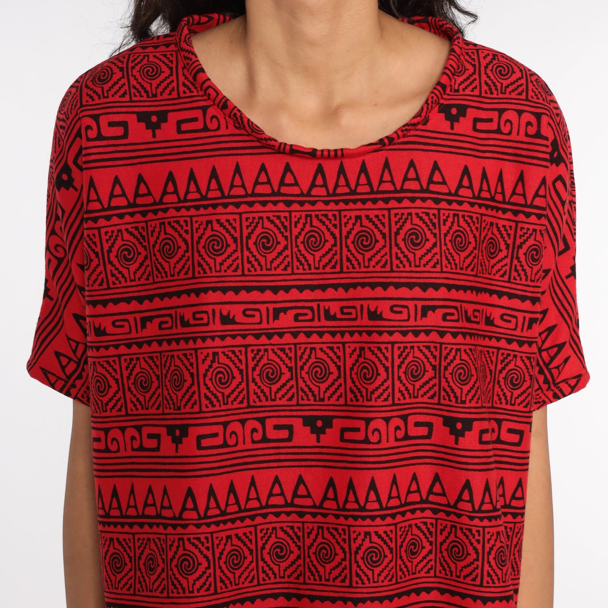 90s Geometric Diamond Print T-Shirt Red Graphic Tee Large