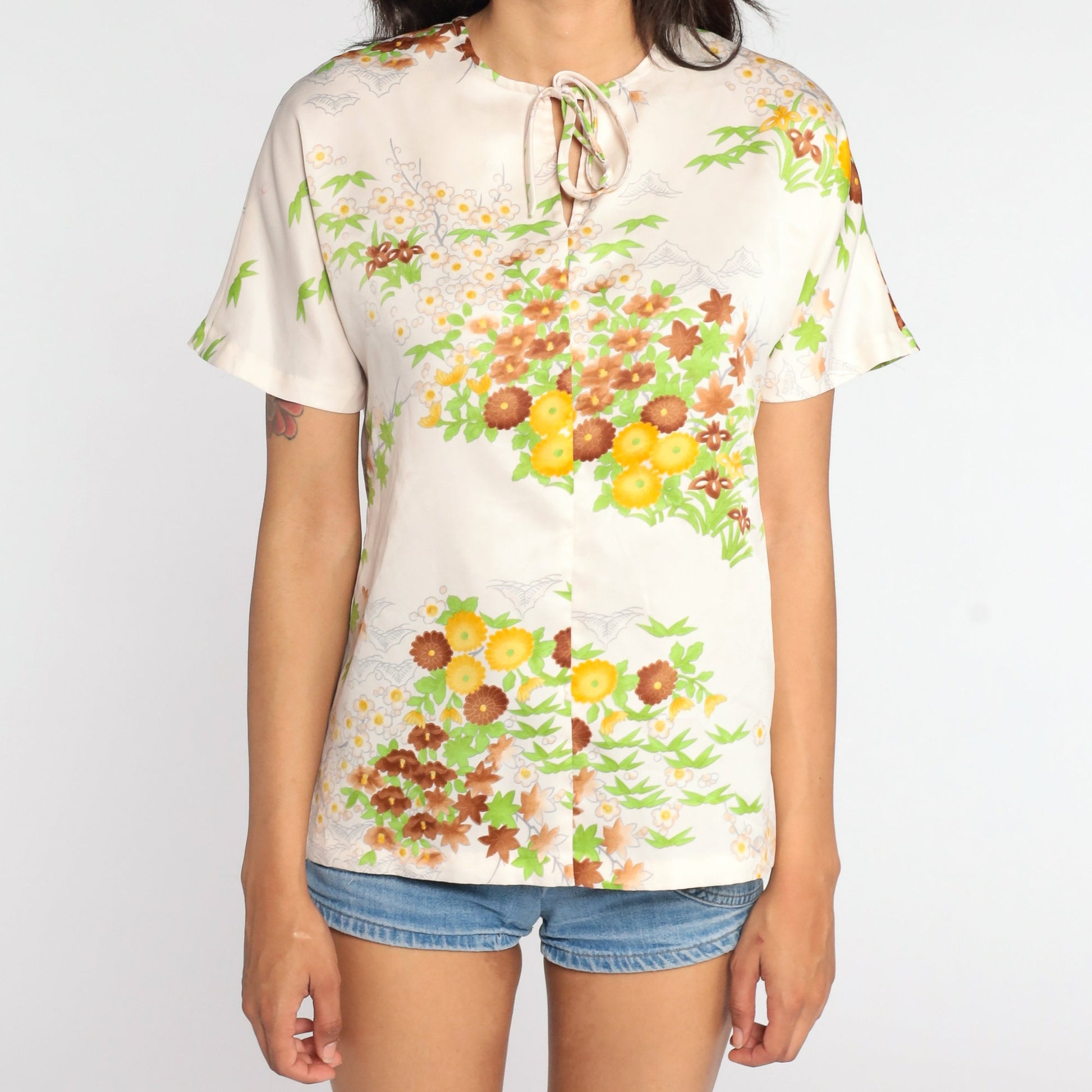 70s Floral Blouse Keyhole Neckline Yellow Off-White Shirt Small