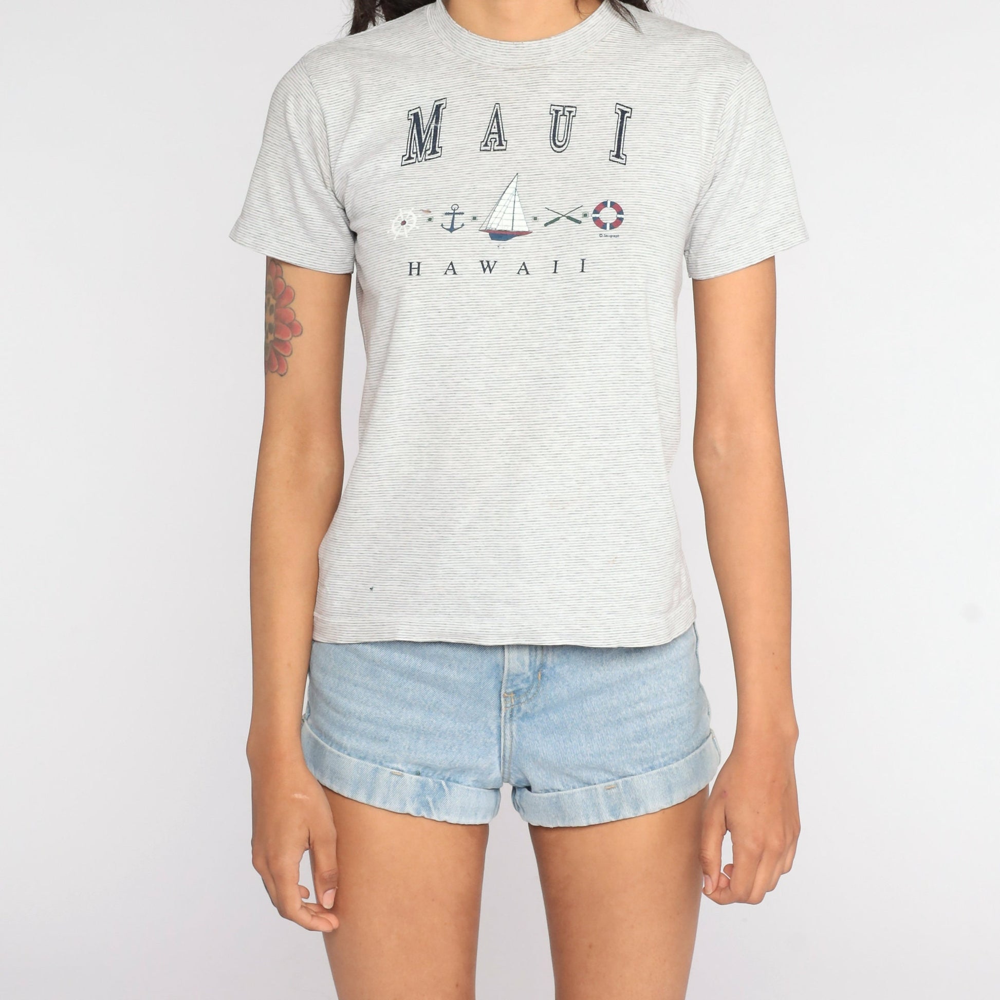 90s Hawaii Maui Nautical Sailboat Graphic Tee Grey Extra Small