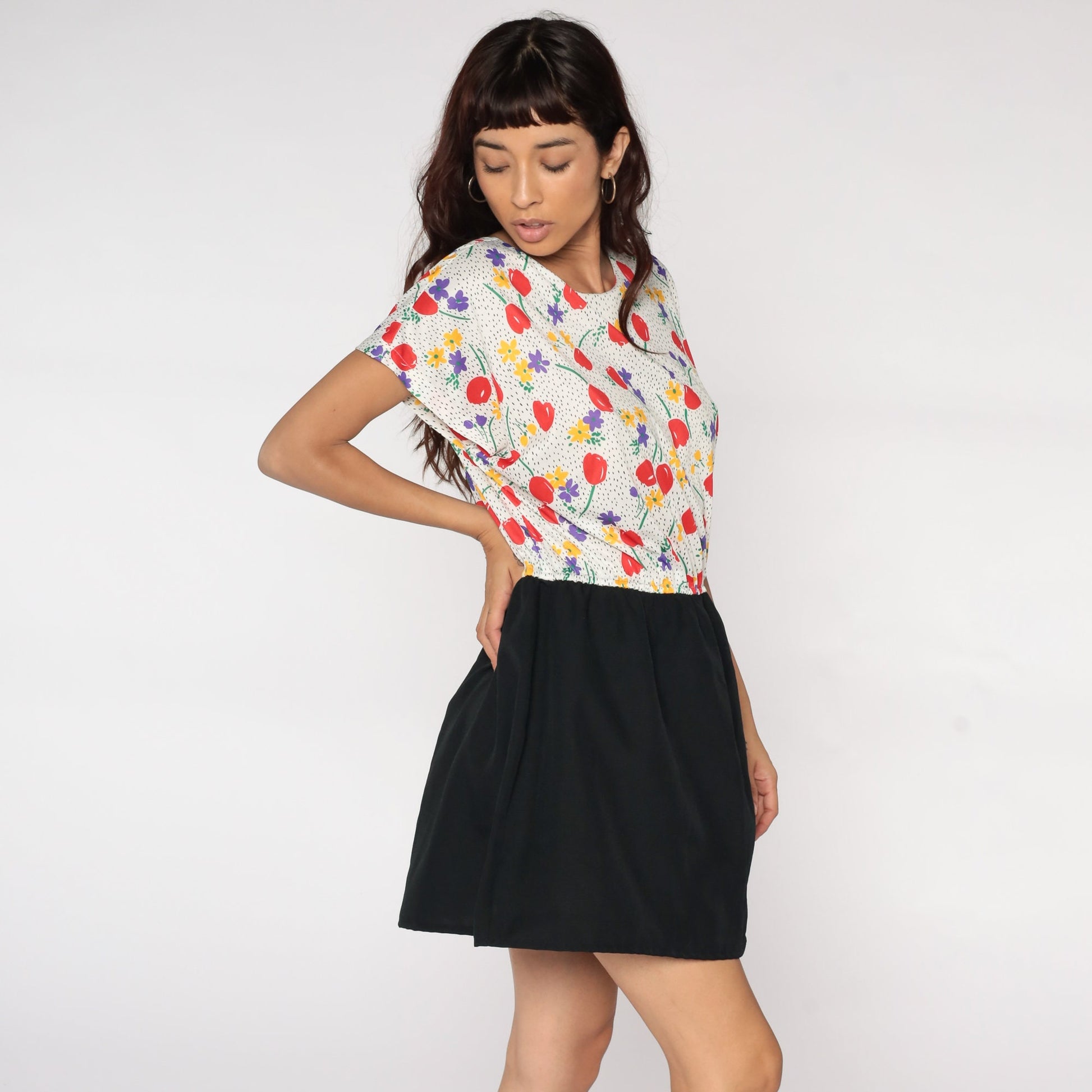 70s Floral Mini Dress White Bodice Black Skirt High Waist Wool Cap Sleeve Extra Large