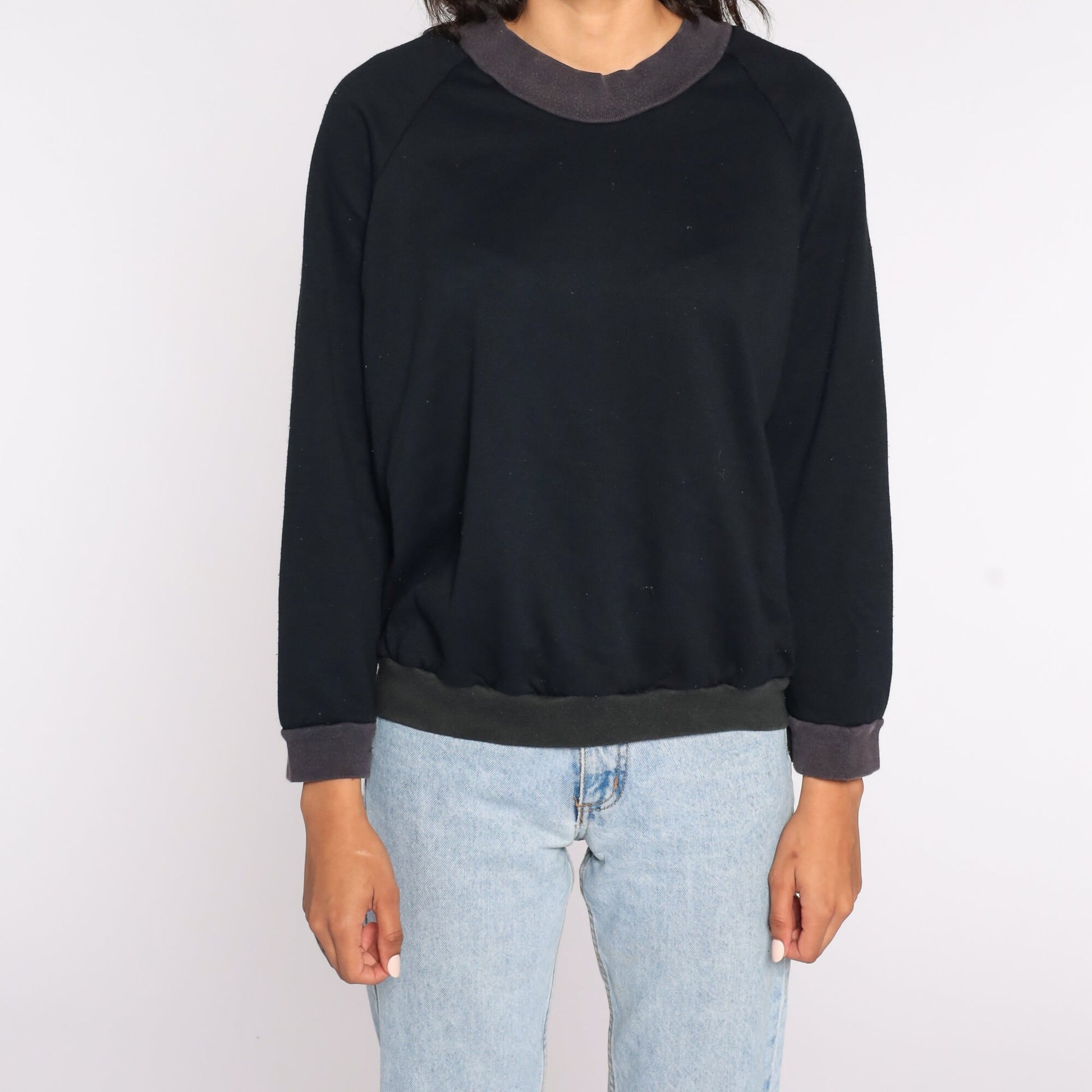 80s Black Crewneck Sweatshirt Grey Trim Long Sleeve Medium