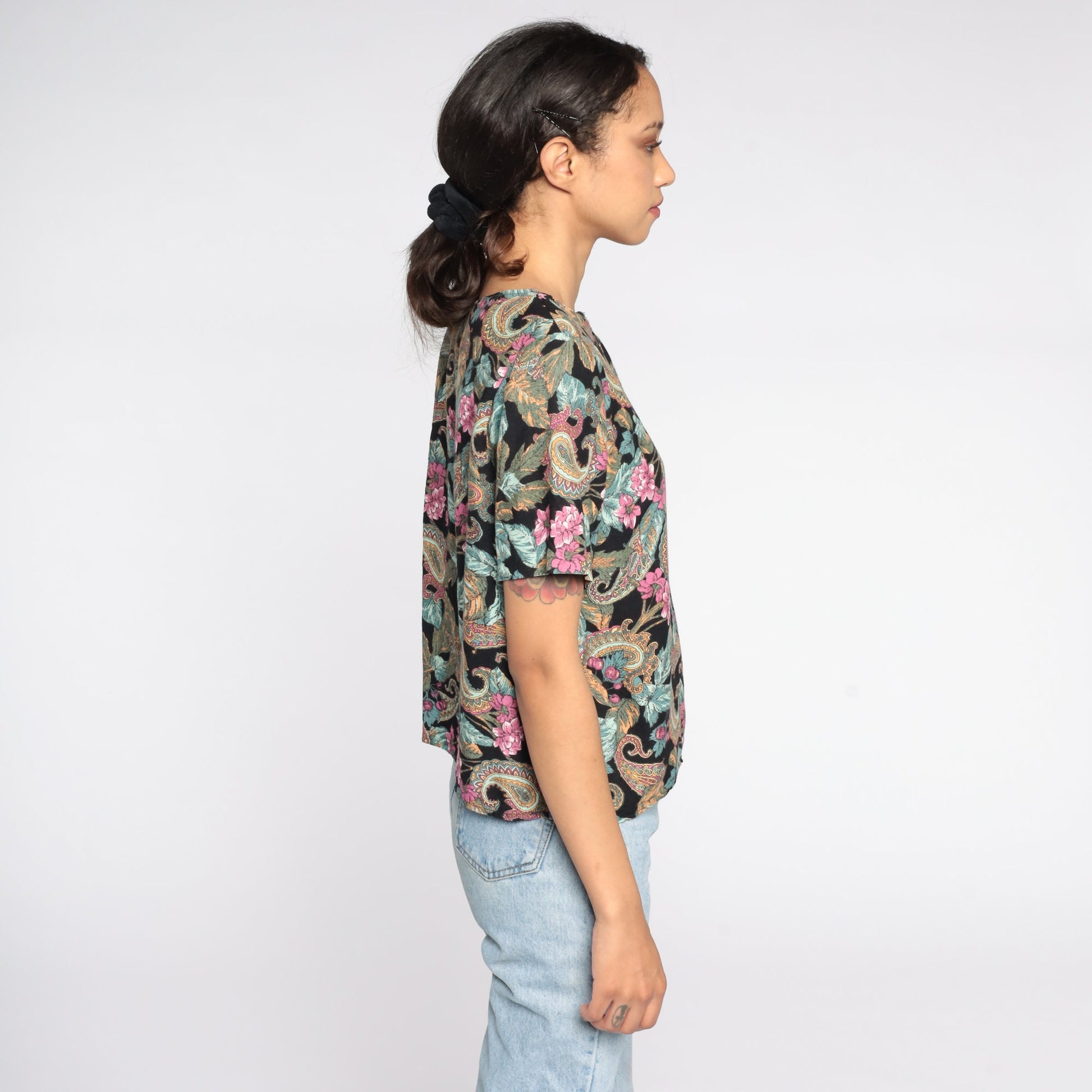 90s Paisley Floral Blouse Black Polyester Short Sleeve Medium