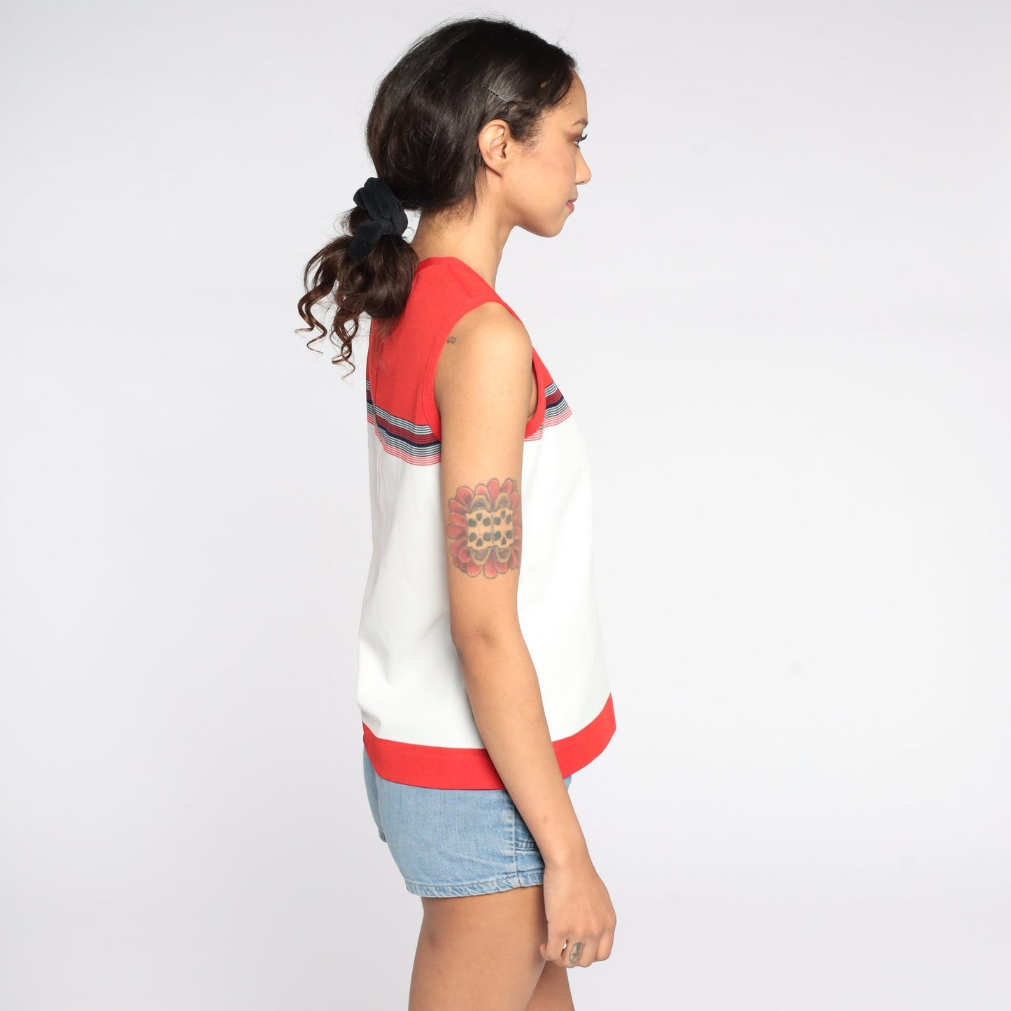 70s Striped Sleeveless Blouse Red White Polyester Knit Tank Small