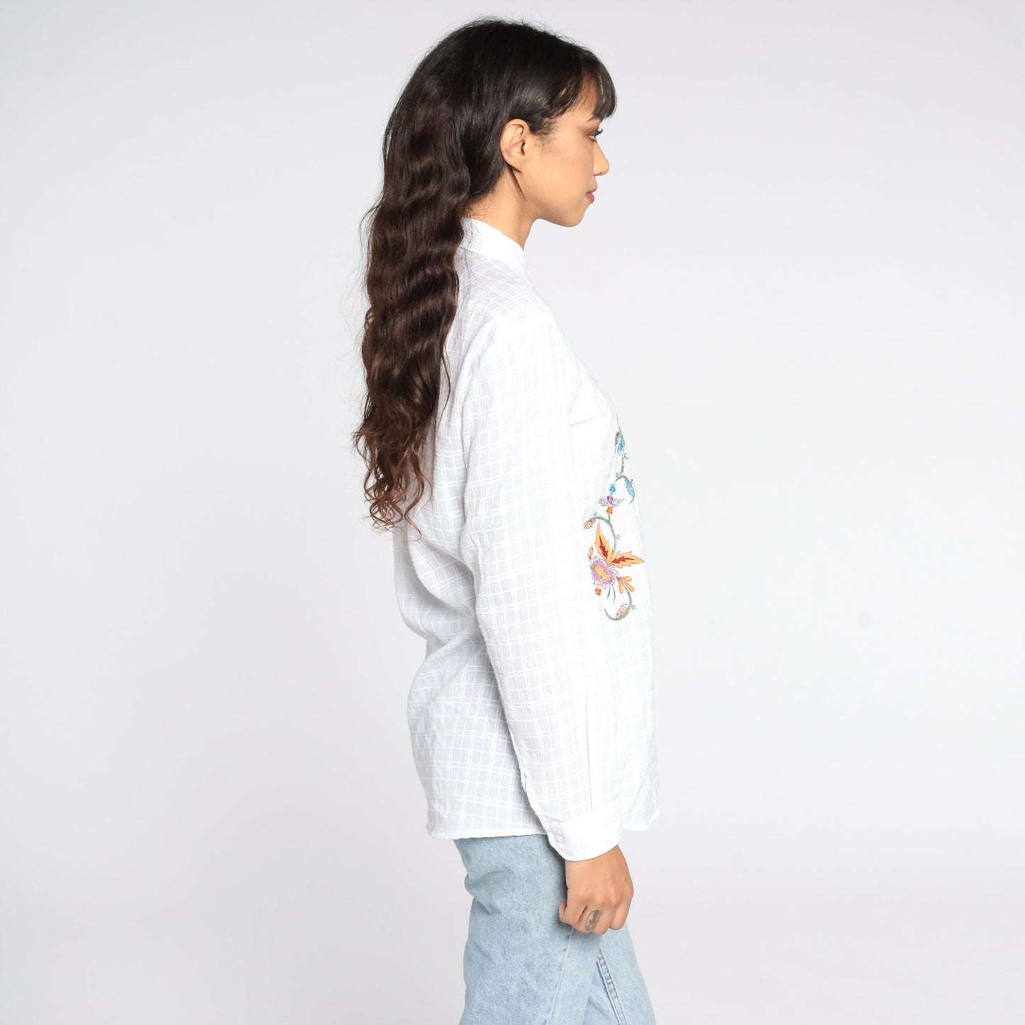80s White Floral Embroidered Button-Up Blouse Long Sleeve Medium