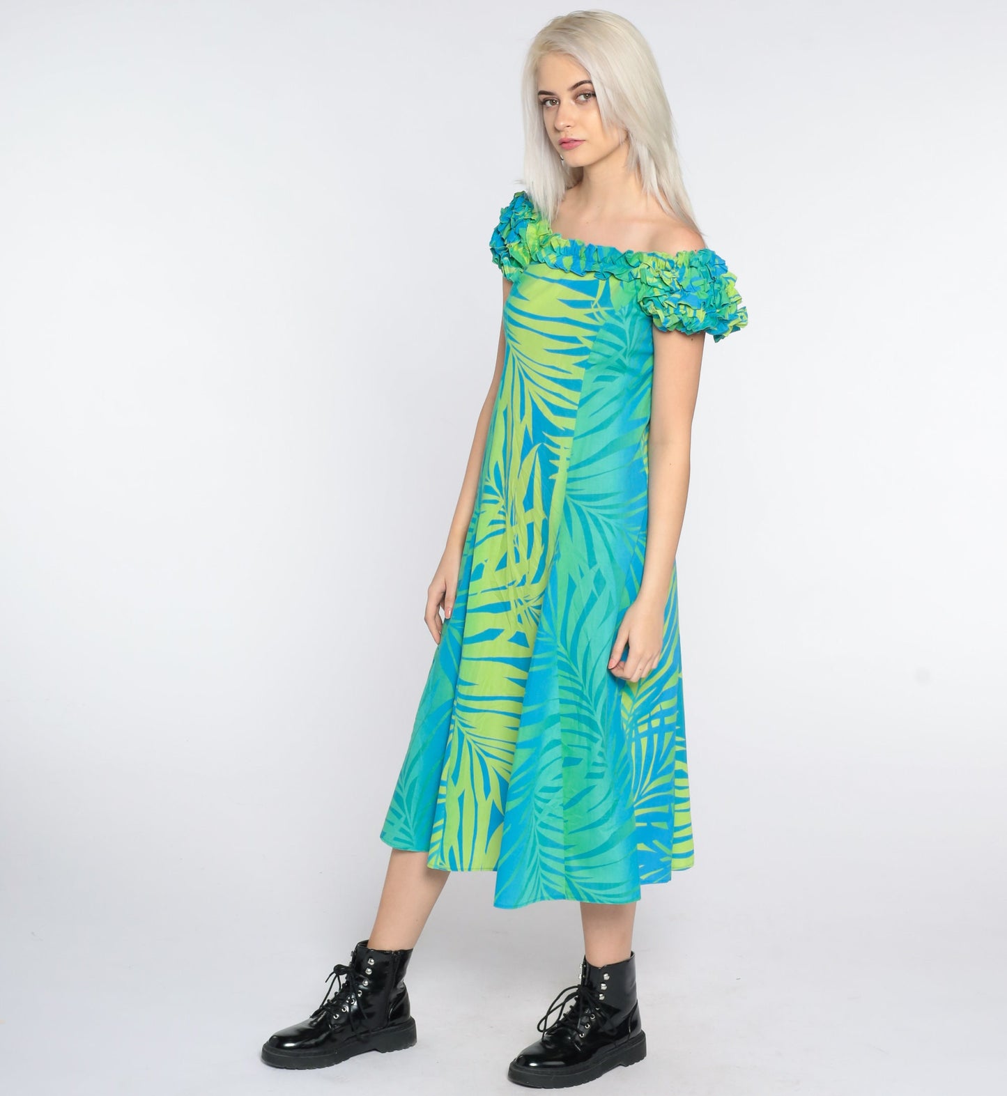 1960s Hawaiian Tropical Print Shift Dress Green Blue Midi Ruffle Sleeve Extra Small
