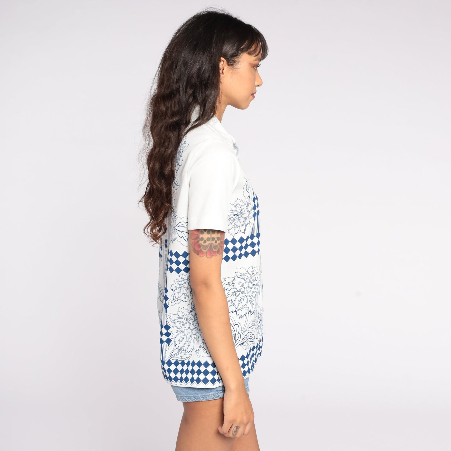 70s Floral Print Button-Up Shirt White Dark Blue Short Sleeve Medium