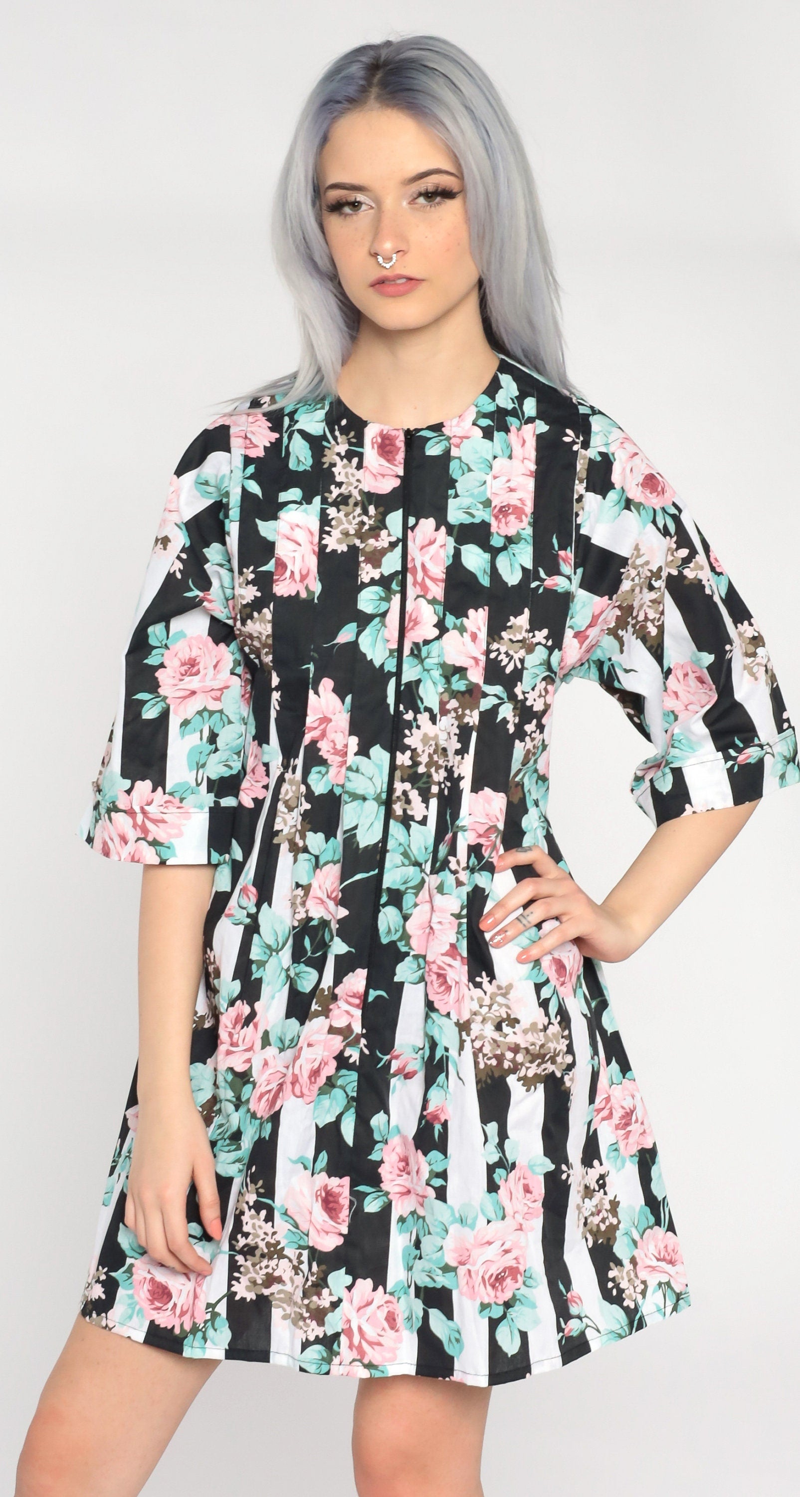 80s Floral Print Mini Dress Front Zip Shift Dress Black White Small