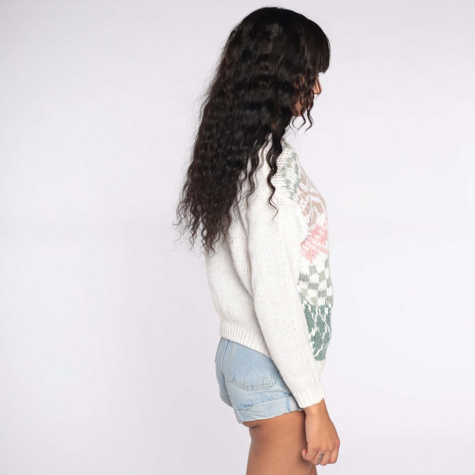 90s White Embroidered Rose Knit Sweater Checkered Argyle Pullover Medium