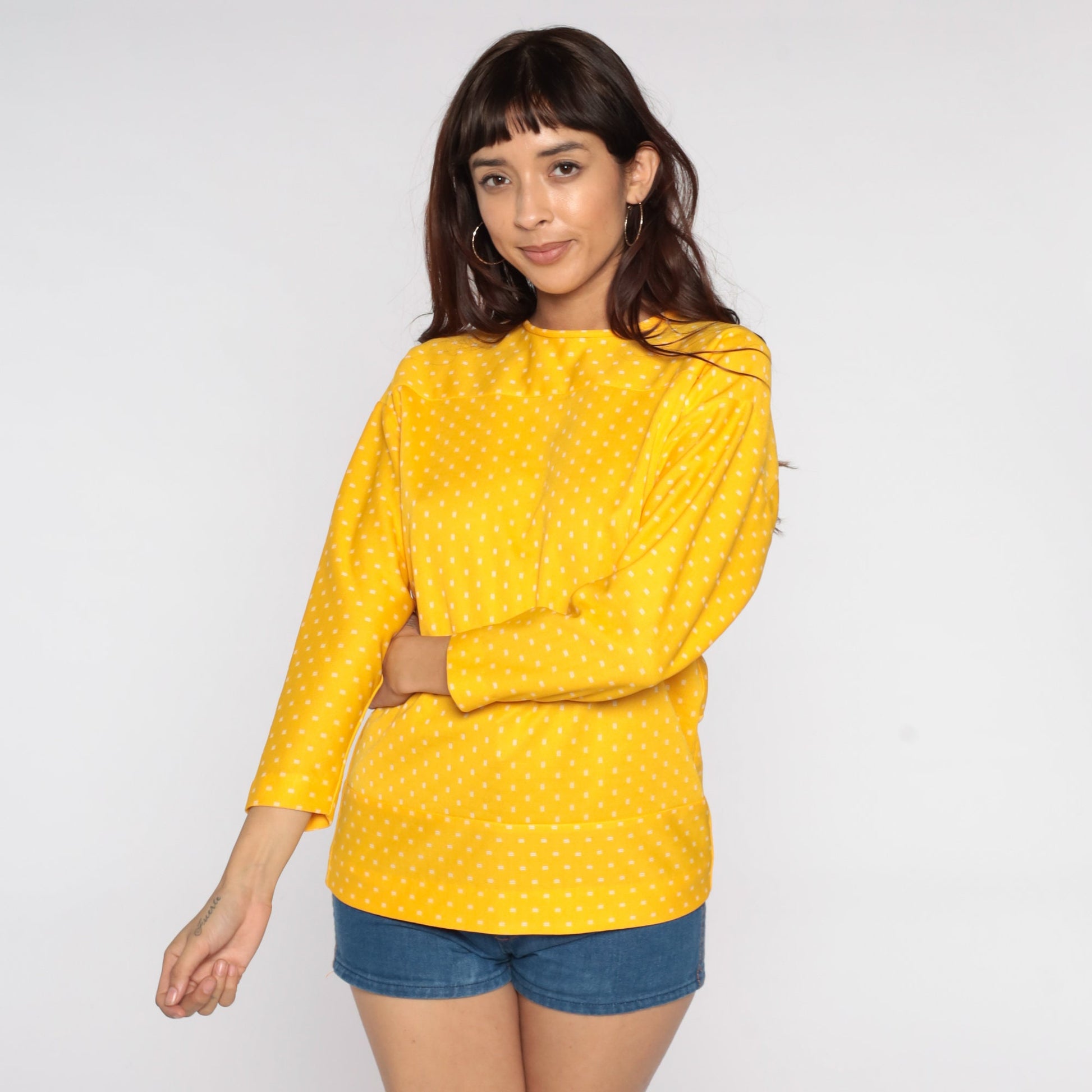 70s Yellow Polka Dot Blouse Drop Shoulder Long Sleeve Polyester Top Medium