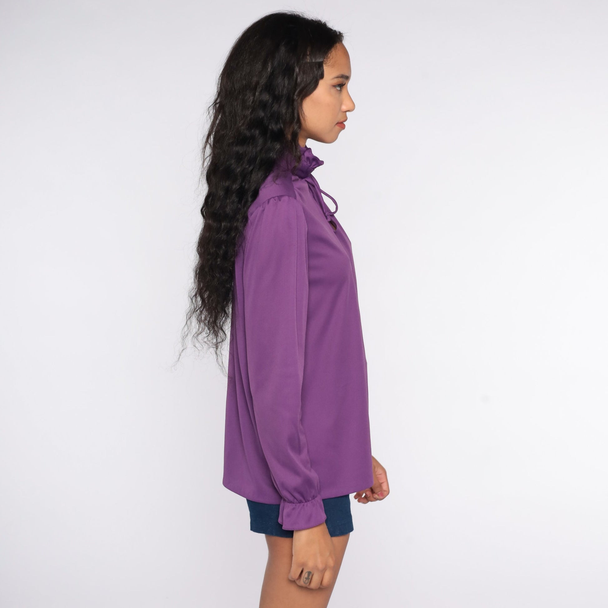 70s Purple Puff Sleeve Blouse Keyhole Tie Neck Ruffle Top Medium