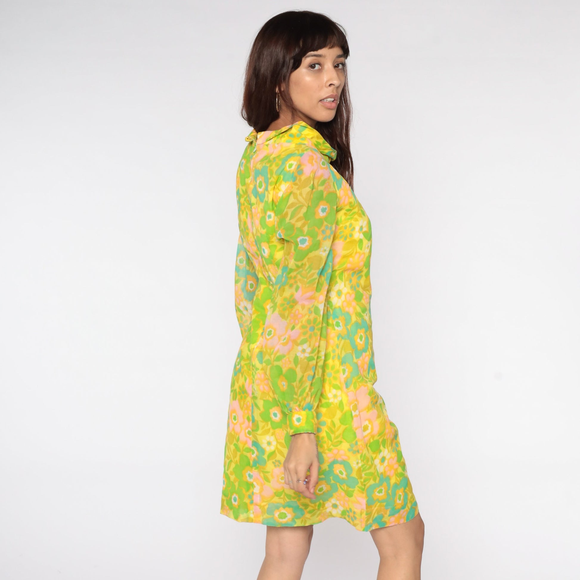 1970s Neon Yellow Floral Mini Shift Dress Long Sleeve Small S