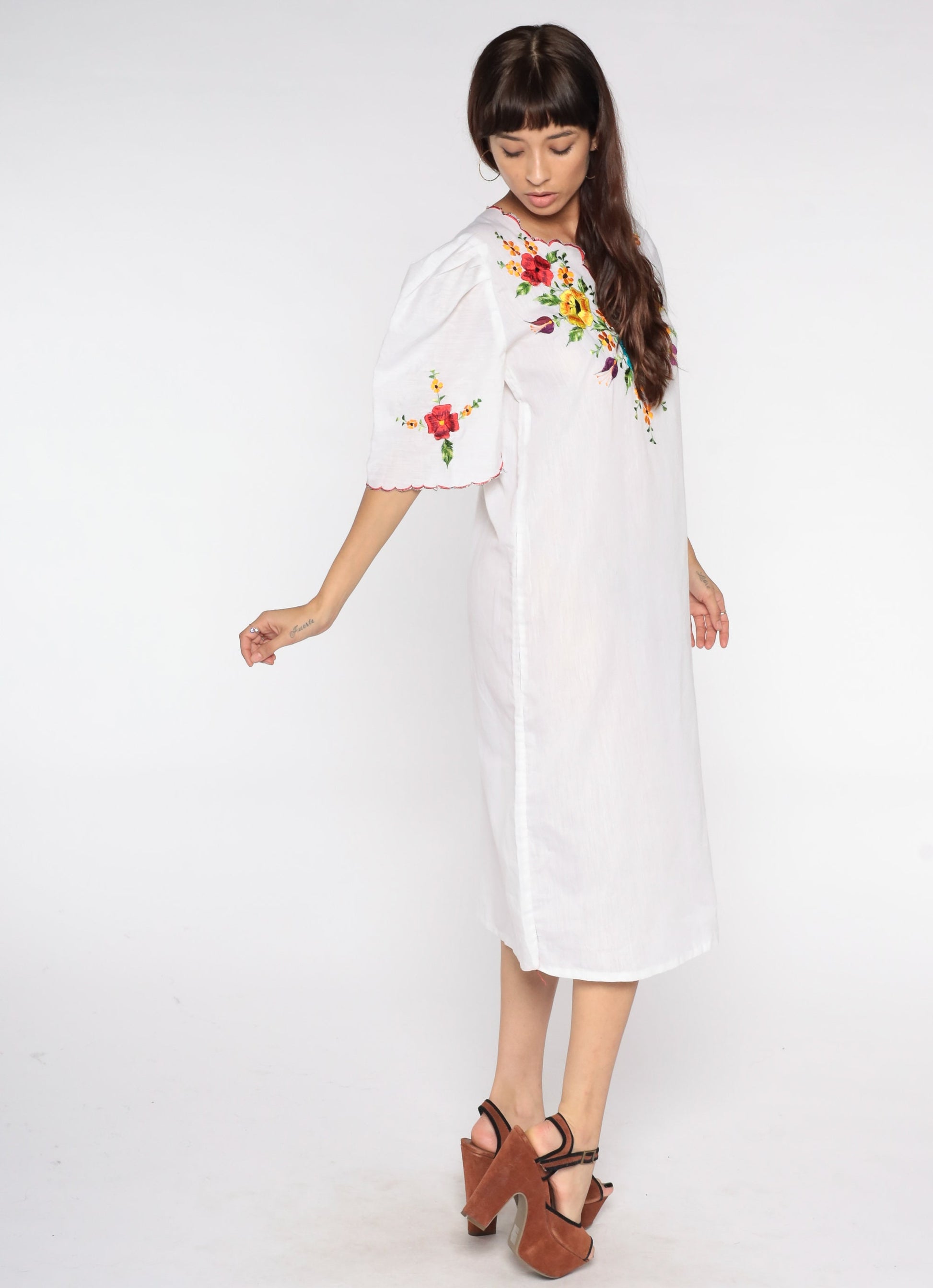 1980s Mexican Embroidered Floral Midi Dress White Cotton Puff Sleeve Medium