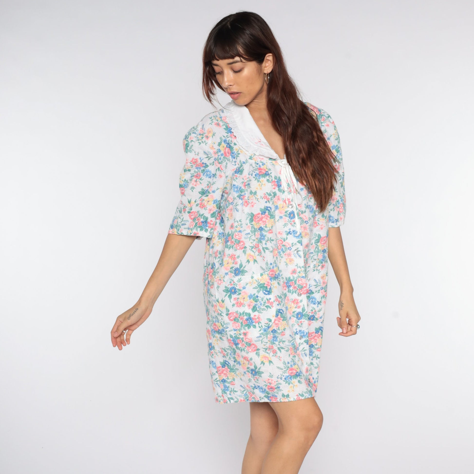 80s Floral Dress with Lace Collar Short Sleeve White Cotton Mini Large L