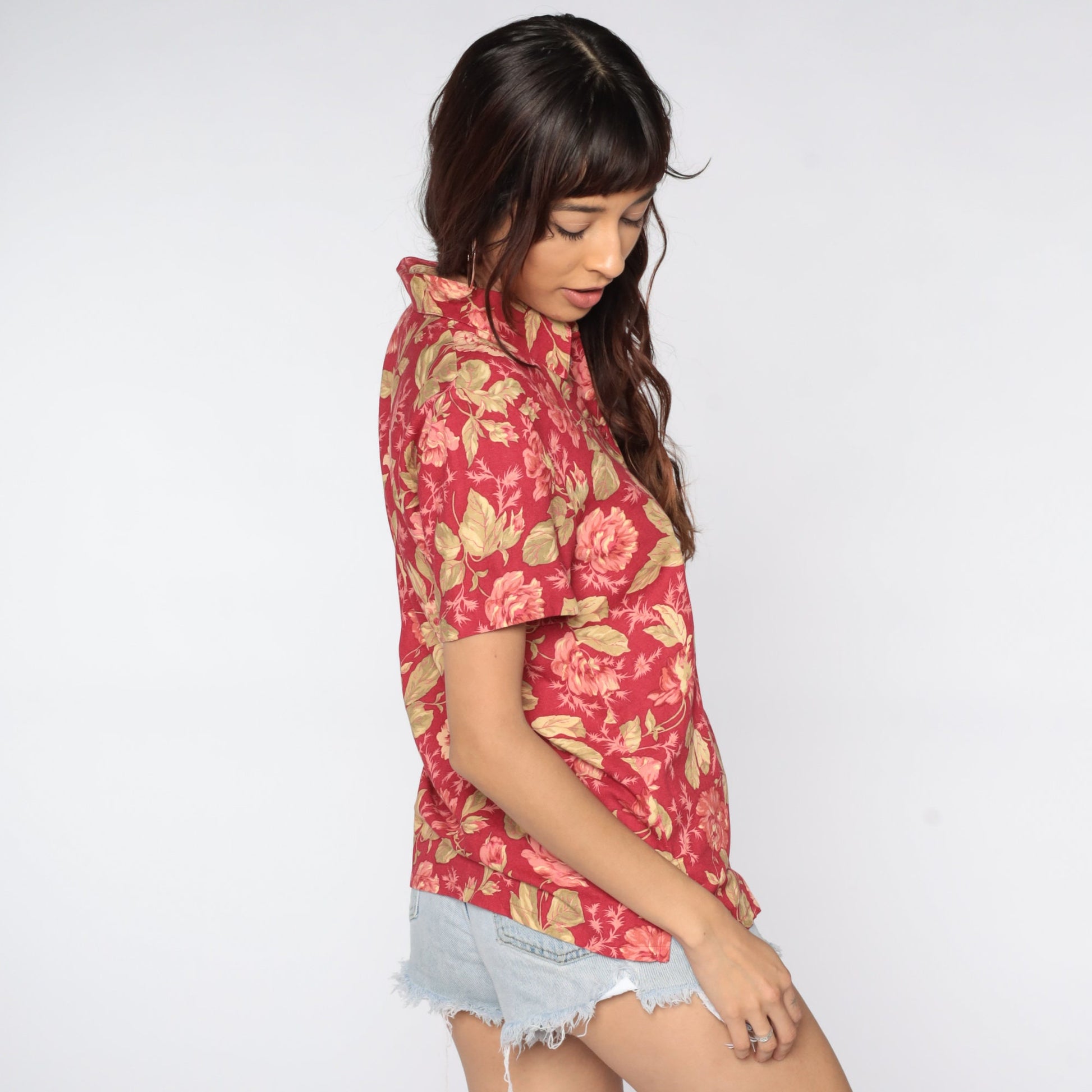 90s Red Floral Rayon Button-Up Blouse Short Sleeve Small