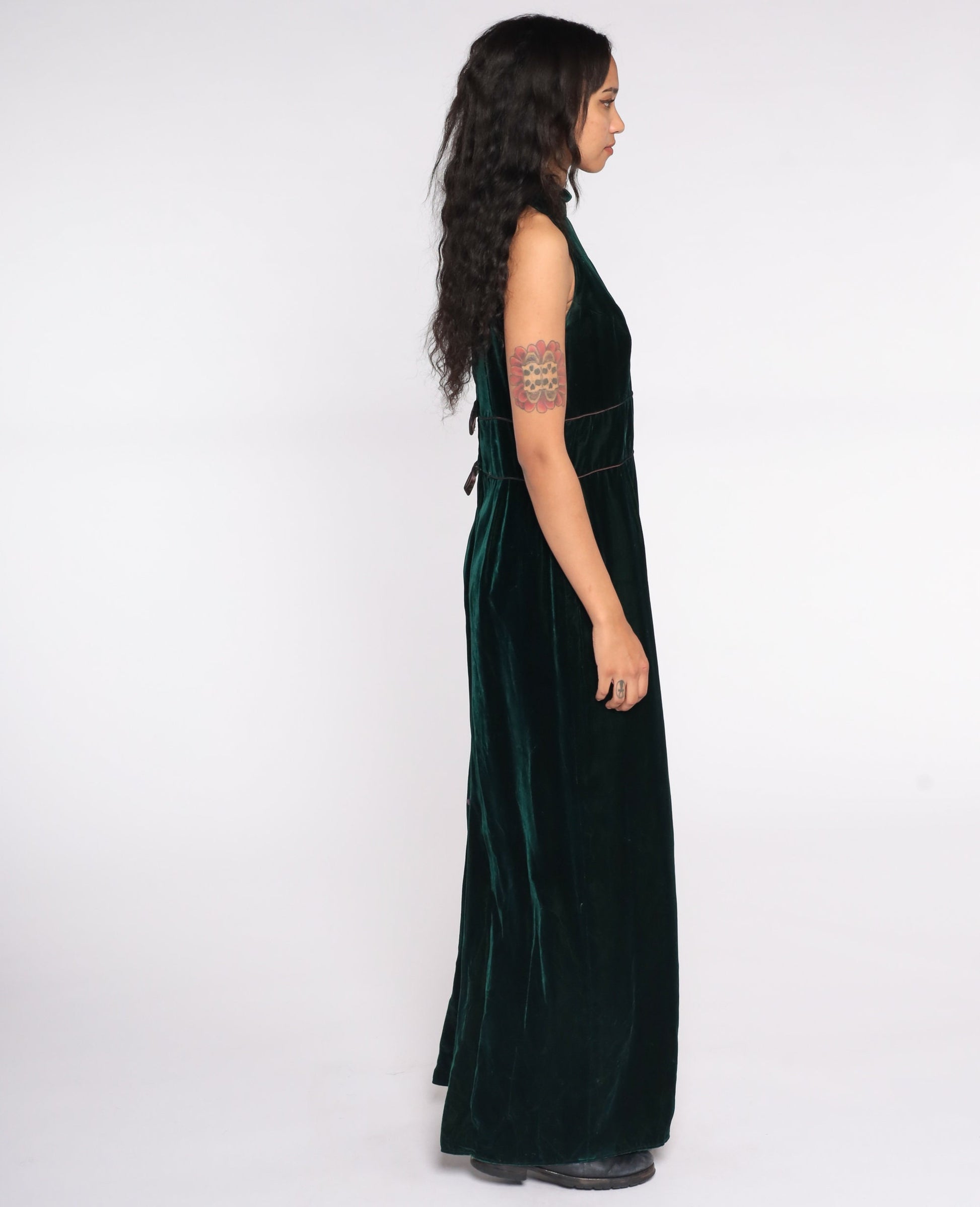 1970s Green Velvet Maxi Dress High Waist Bow Back Sleeveless Small Medium