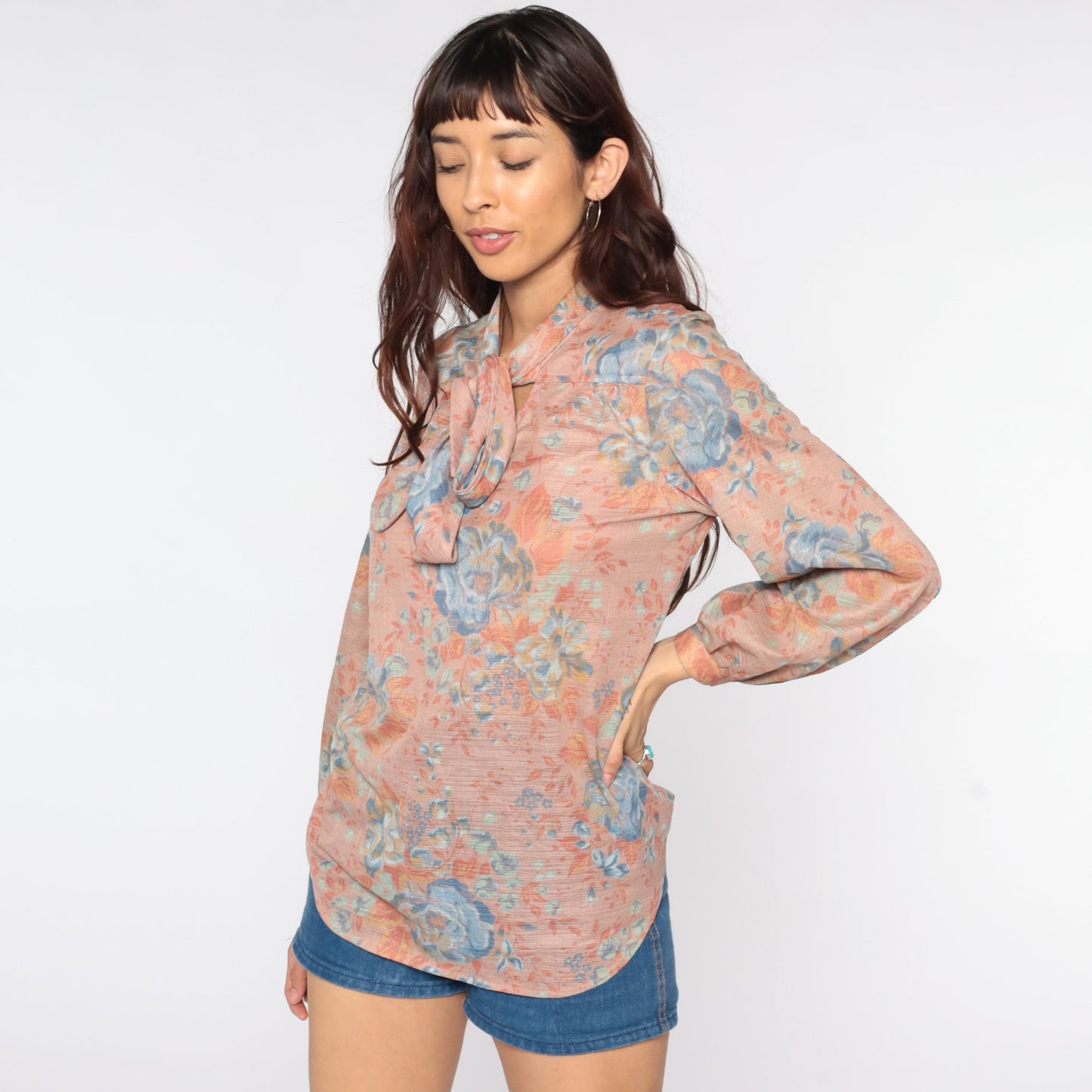 70s Floral Ascot Blouse Dusty Pink Blue Pullover Long Sleeve Medium