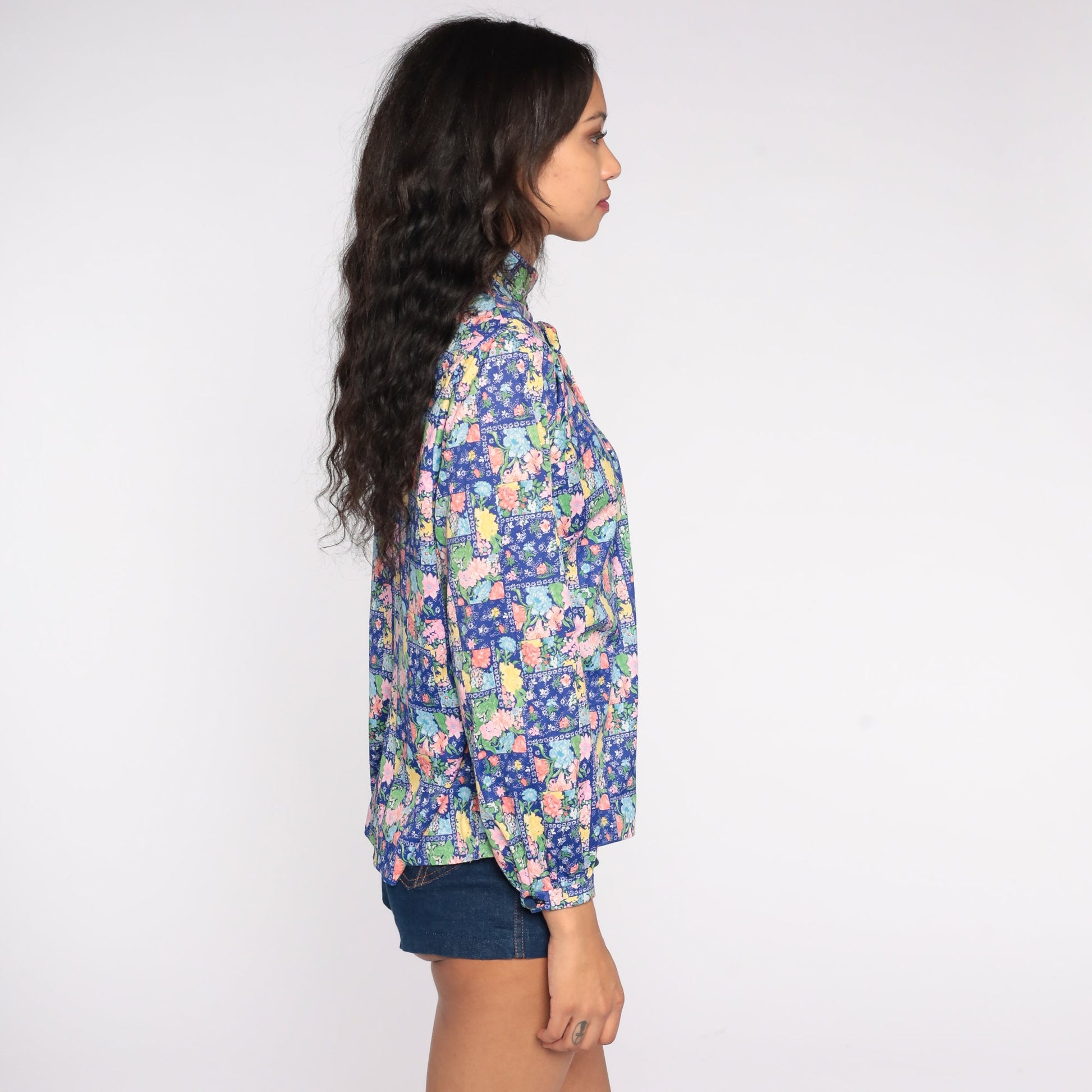 70s Blue Floral Mandarin Collar Shirt Bow Neck Long Sleeve Large