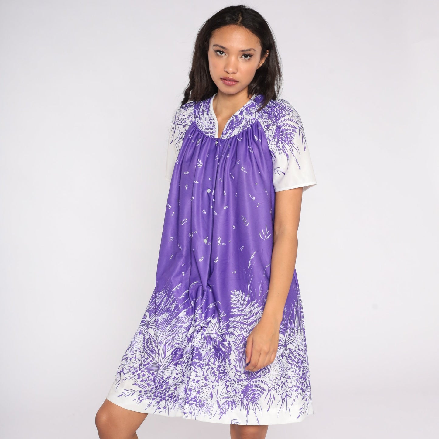 80s Purple Floral Pajama Dress Button-Up Nightgown Short Sleeve Medium