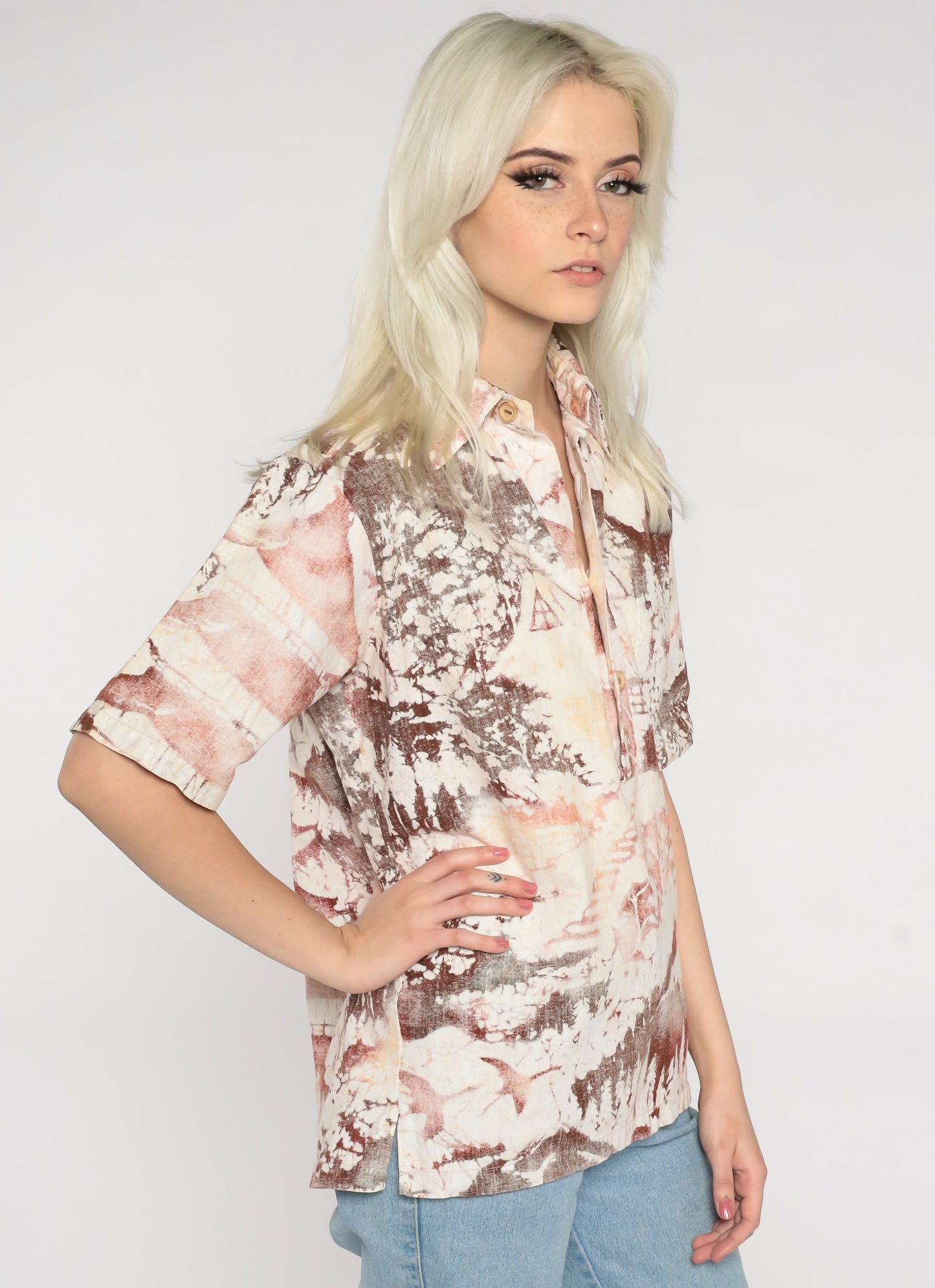 70s Pagoda Forest Bird Button Up Shirt Cream Red Brown Graphic Medium