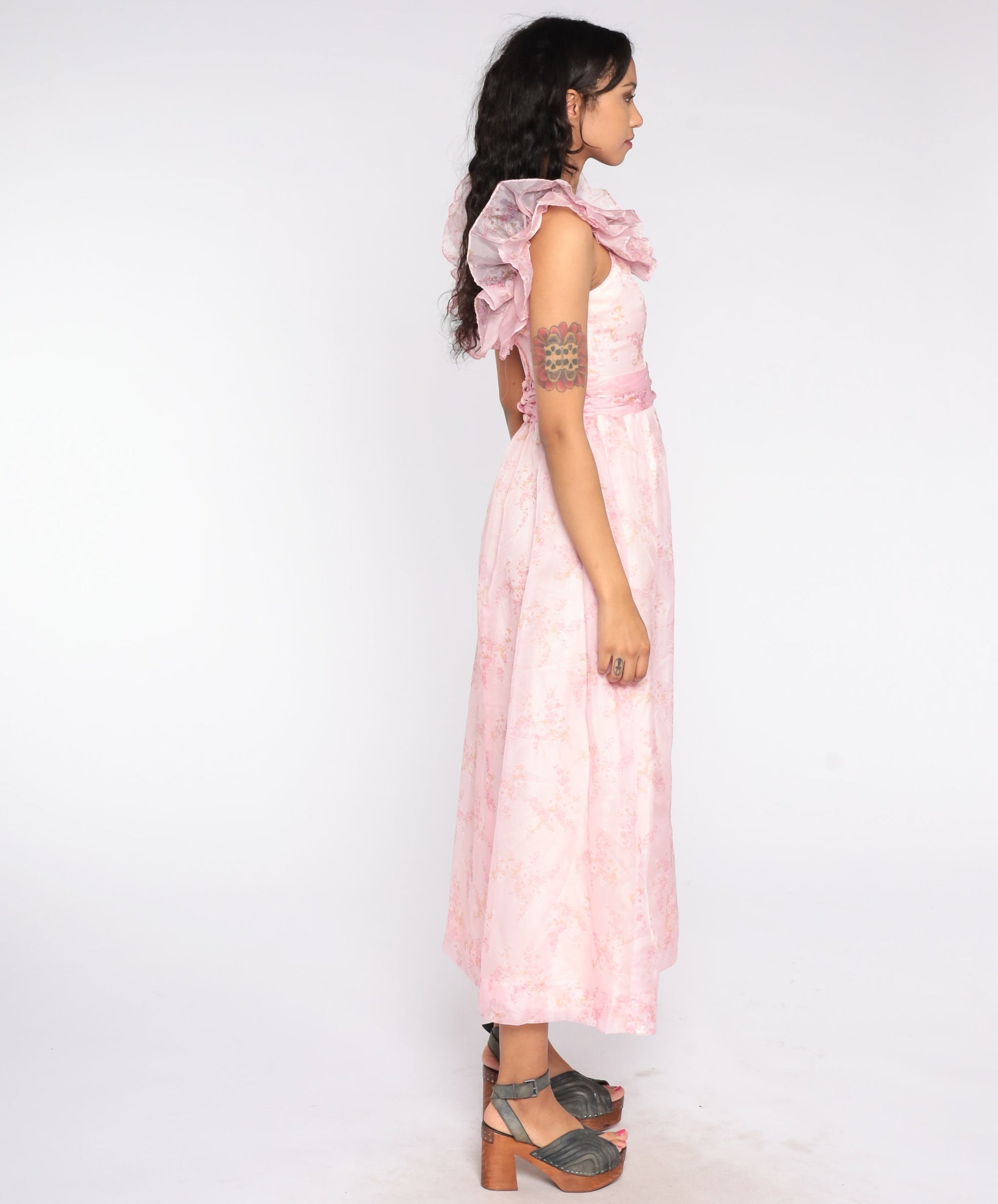 70s Baby Pink Floral Maxi Dress Fitted Bodice High Waist Ruffle Neckline Small