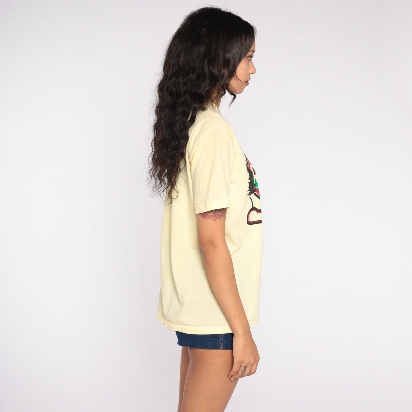 80s Sgt Preston's of the North Graphic T-Shirt Yellow Lafayette Indiana Large
