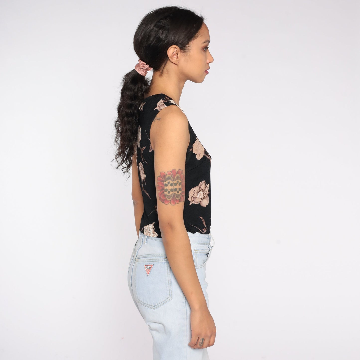 90s Black Floral Tank Top V Neck Cropped Sleeveless Blouse Medium