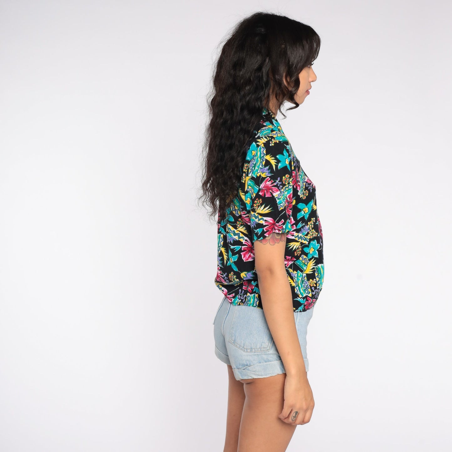 90s Black Tropical Floral Button-Up Shirt Short Sleeve Small S