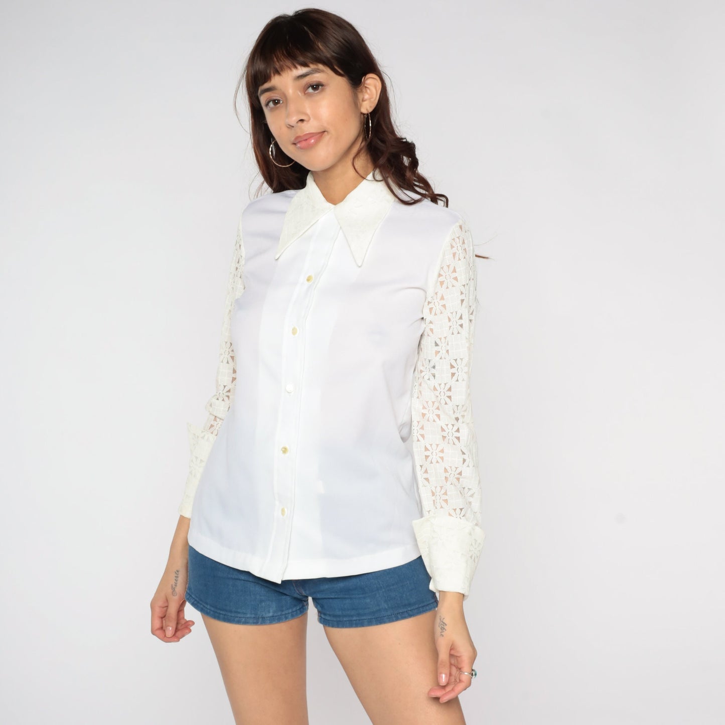 70s White Lace Blouse Floral Cutout Dagger Collar Button-Up Small