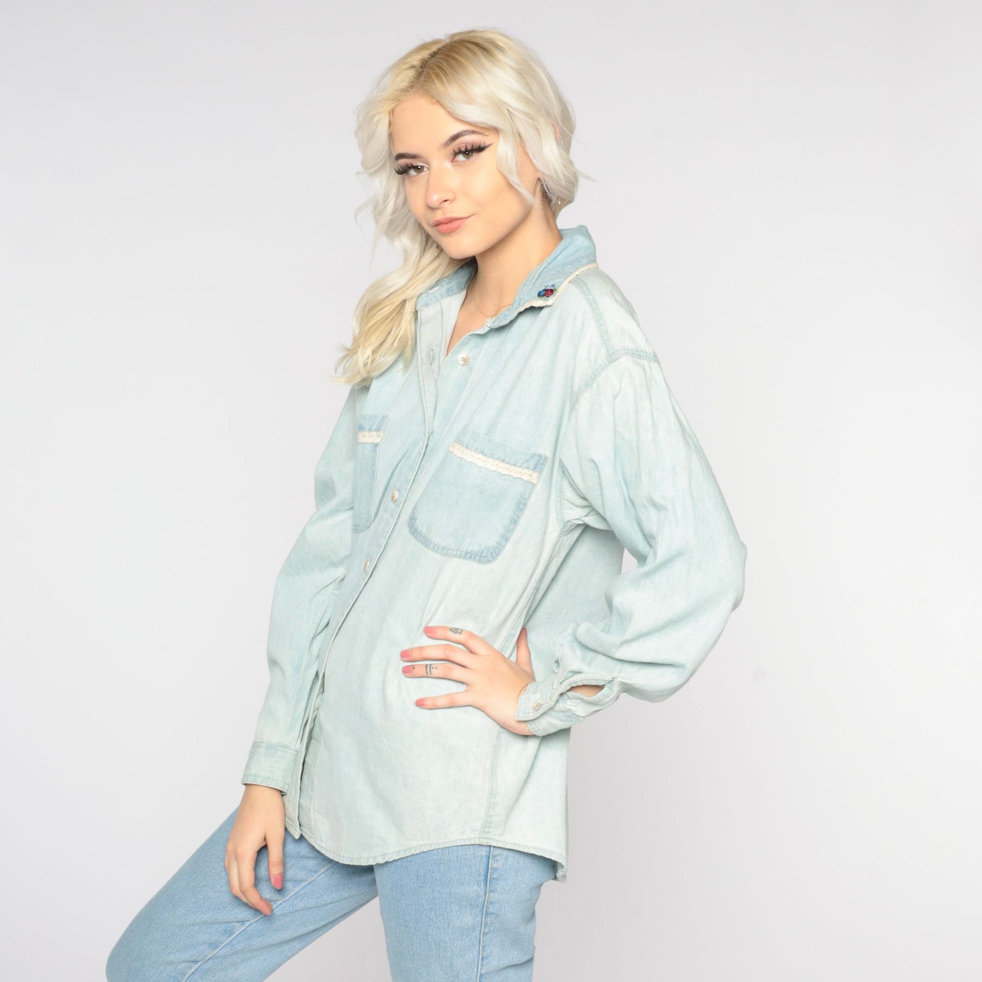 90s Light Blue Chambray Button-Up Blouse Lace Trim Rosette Small