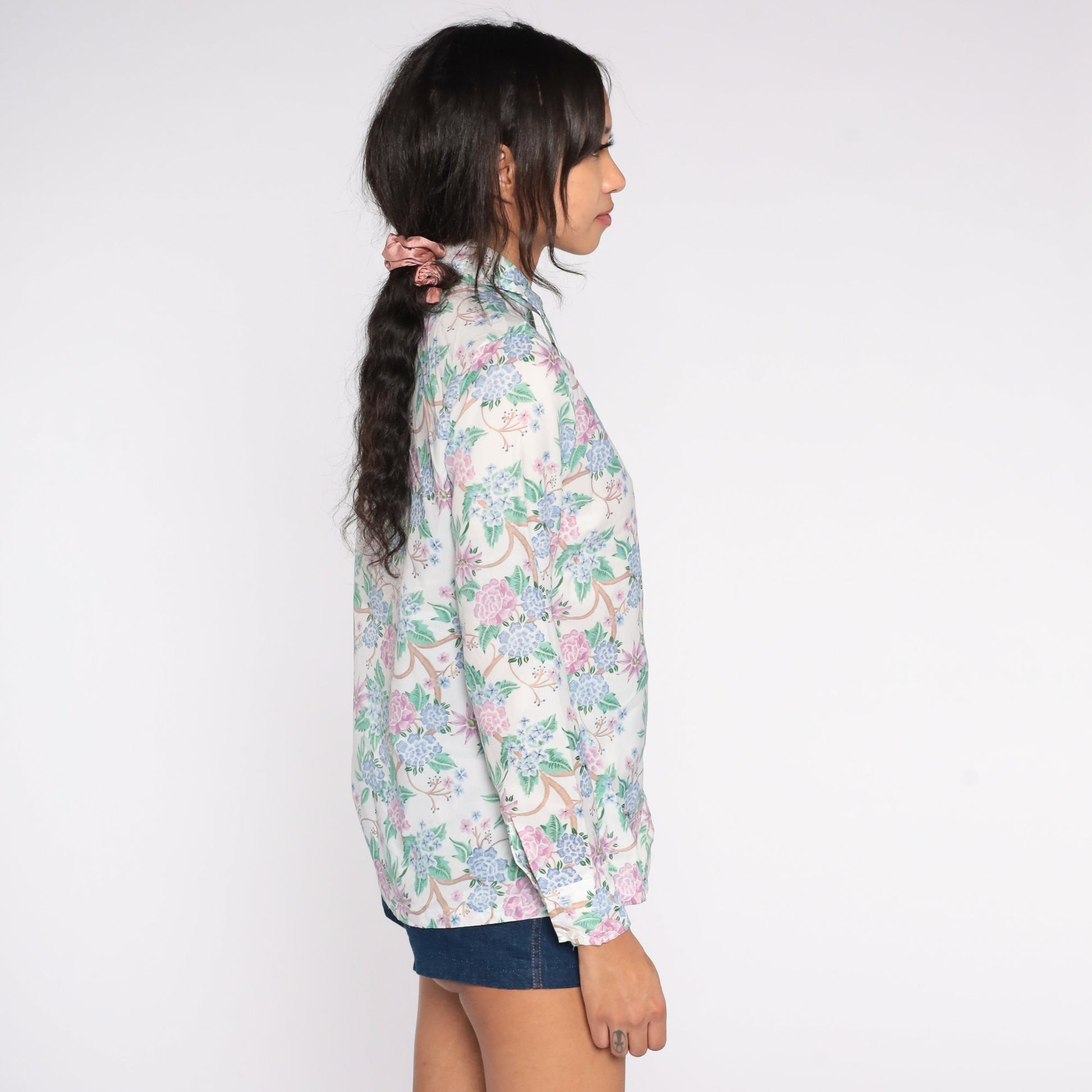 70s Floral Button-Up Shirt White Pointed Collar Long Sleeve Small S