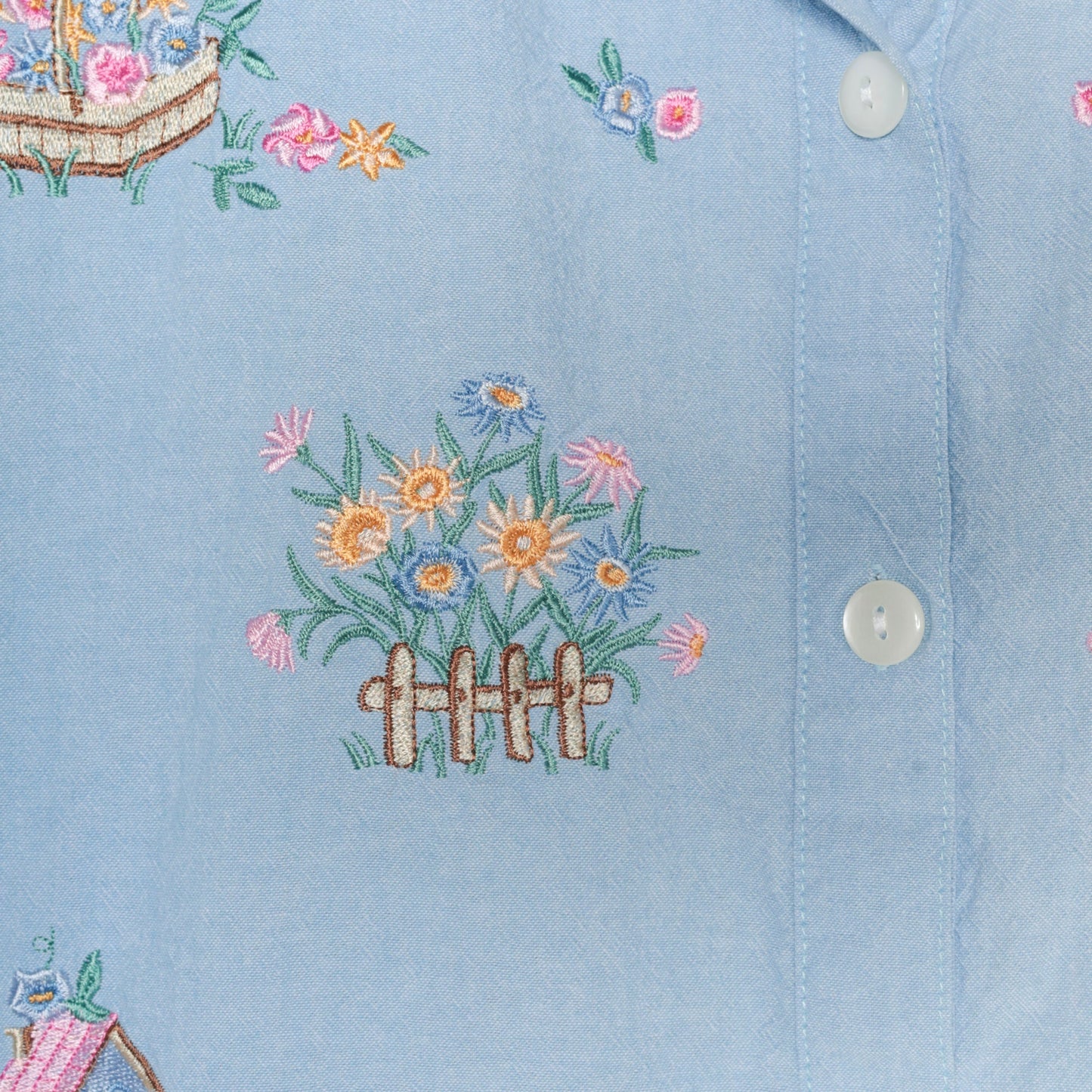 90s Blue Chambray Button Up Shirt Floral Birdhouse Embroidery Extra Large