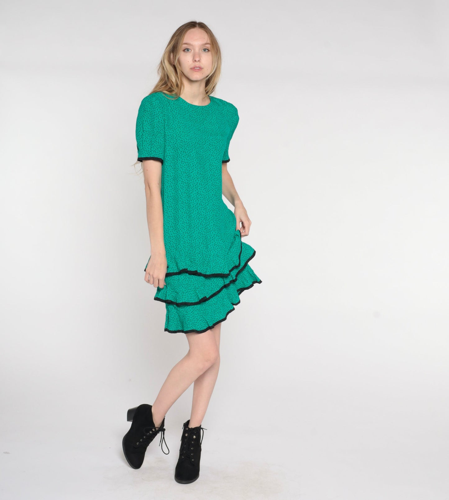 80s Green Floral Mini Shift Dress Ruffled Skirt Short Sleeve Medium 8