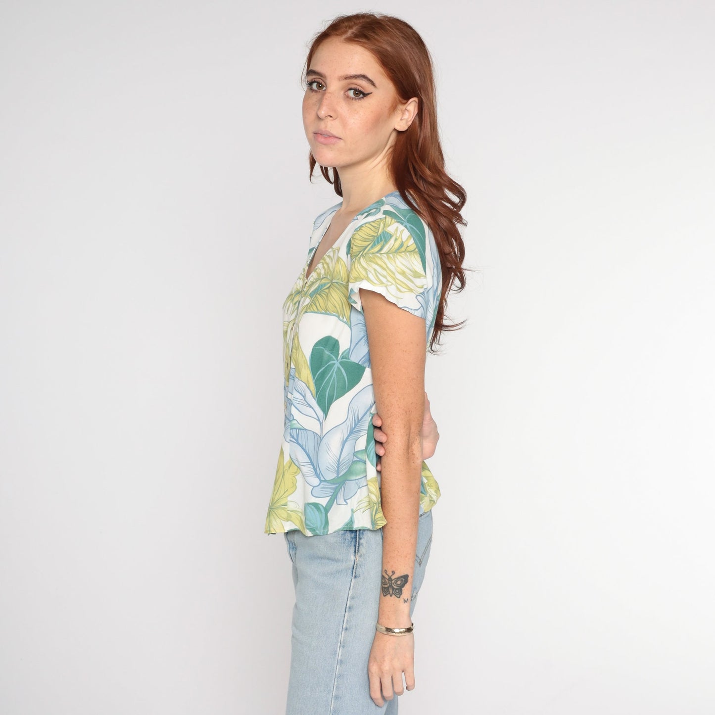 00s Tropical Leaf Button-Up Blouse White Blue Green Rayon Short Sleeve Small S