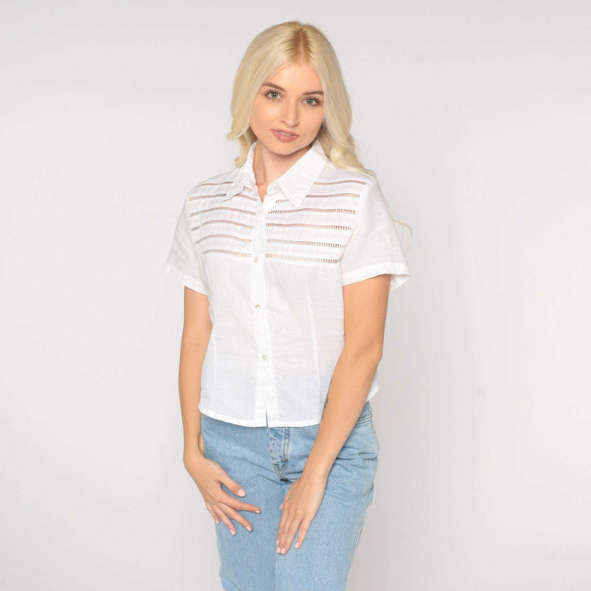 90s White Cutout Button-Up Blouse Short Sleeve Small S