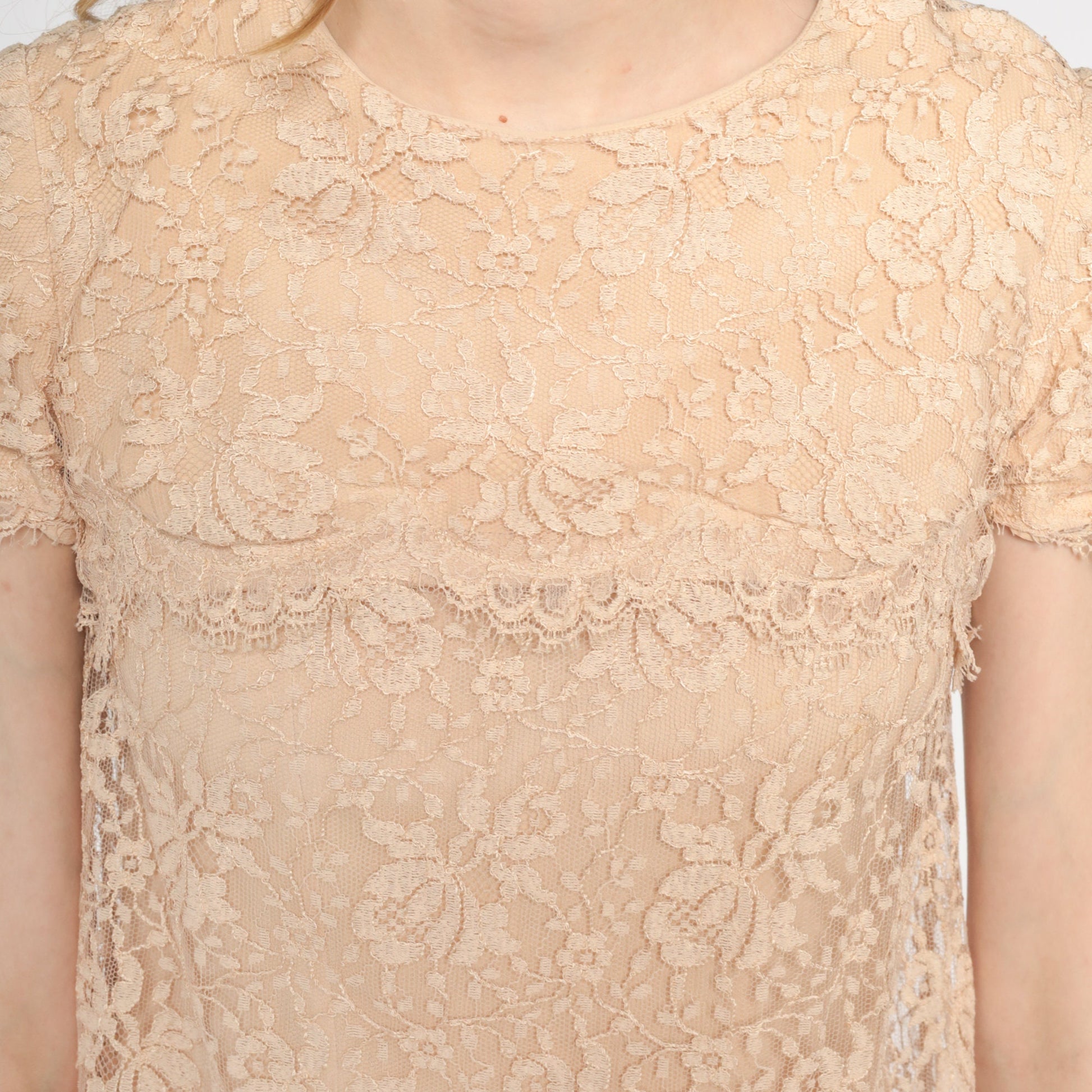 1960s Beige Lace Cocktail Dress Knee Length Sheath Short Sleeve Extra Small