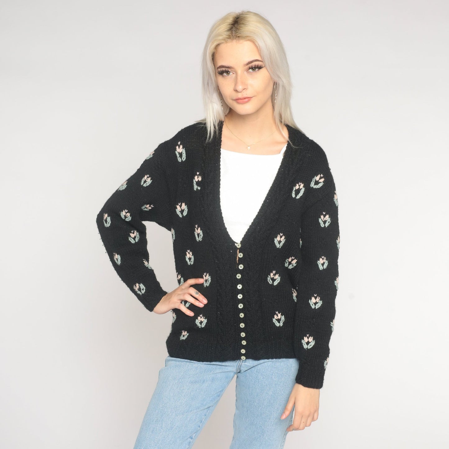 90s Black Wool Floral Cardigan Shell Button Knit Sweater Small S