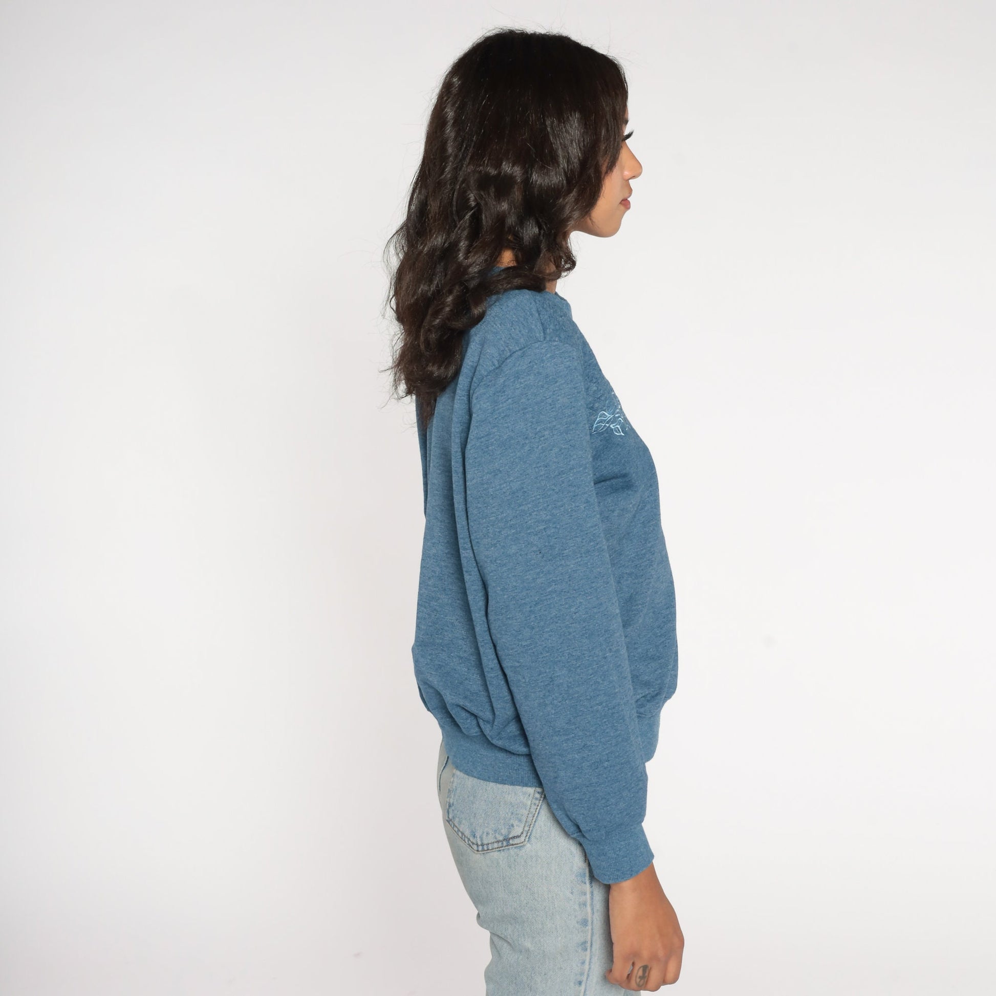 90s Blue Floral Embroidered Beaded Quilted Sweatshirt Petite Medium