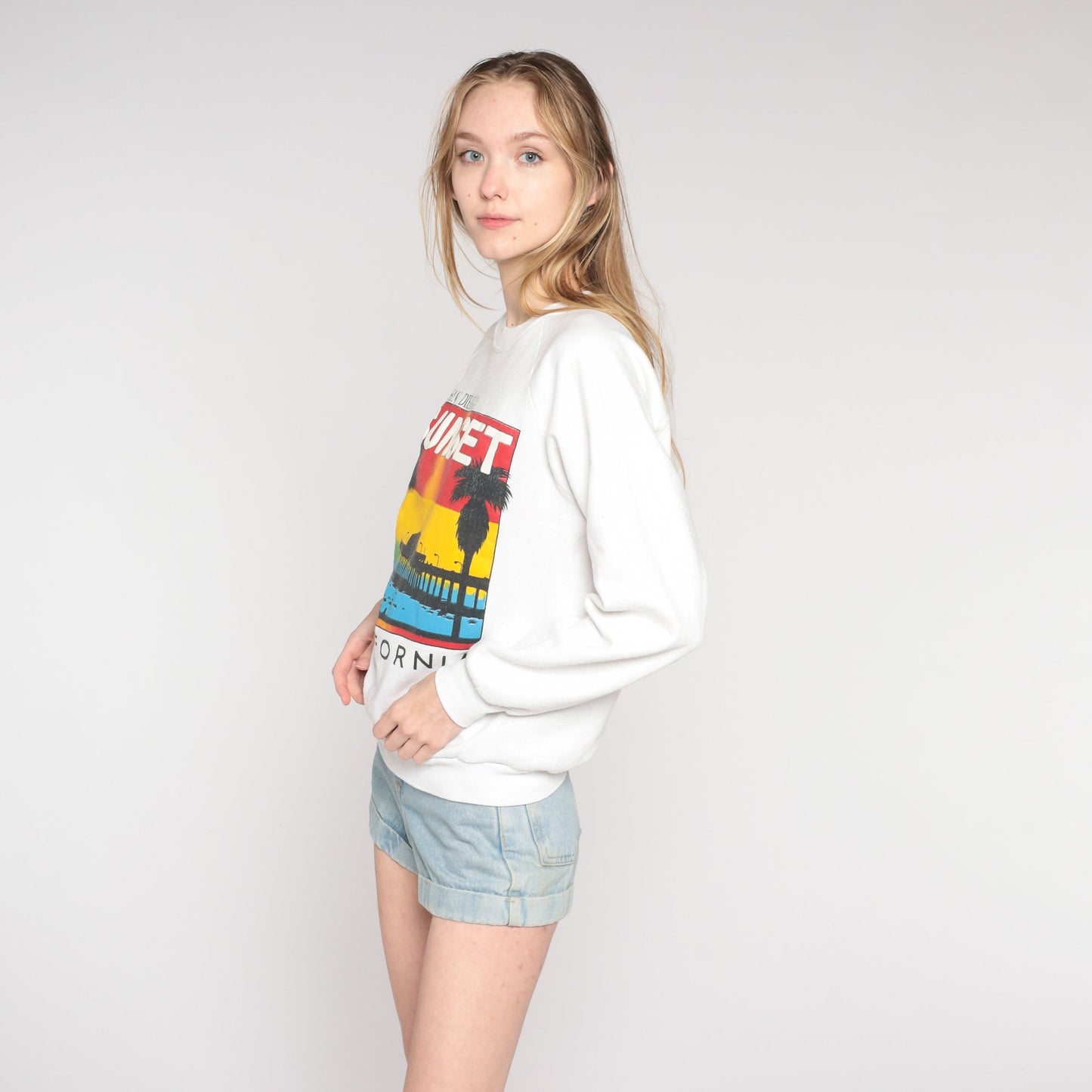 90s San Diego Sunset Palm Tree Raglan Sweatshirt White Graphic Crewneck Medium