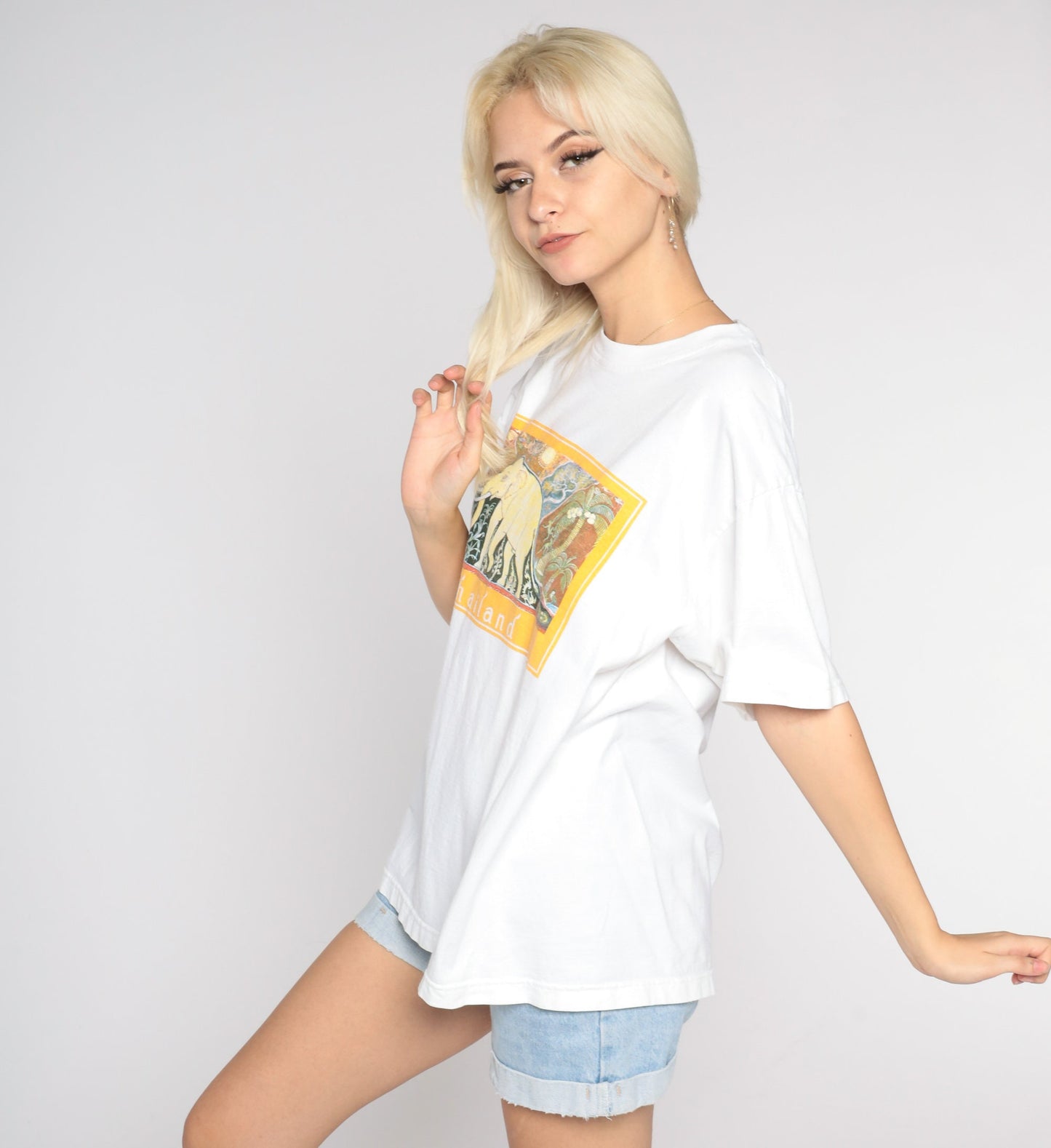 Y2K Thailand Elephant Graphic T-Shirt White Tourist Tee Men's Large