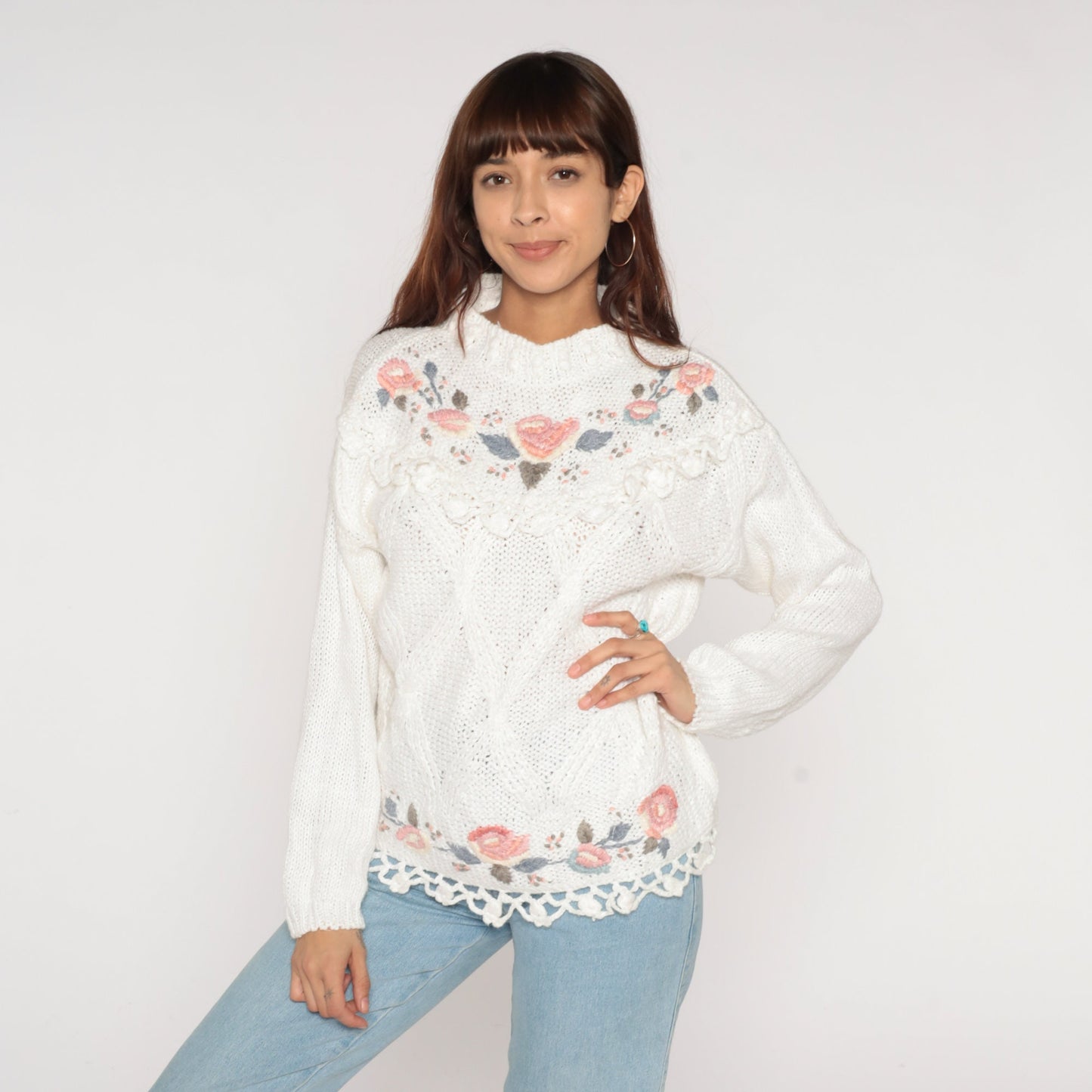 90s White Floral Brocade Knit Sweater Mock Neck Scalloped Crochet Trim Medium
