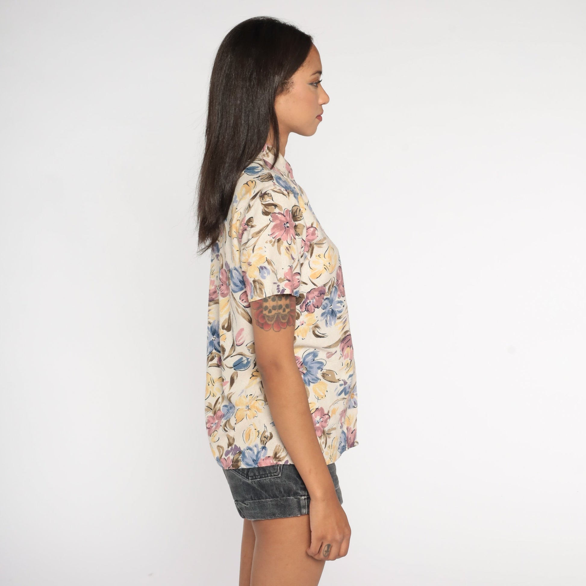 90s Silk Floral Button-Up Shirt Short Sleeve Botanical Beige Blue Yellow Small