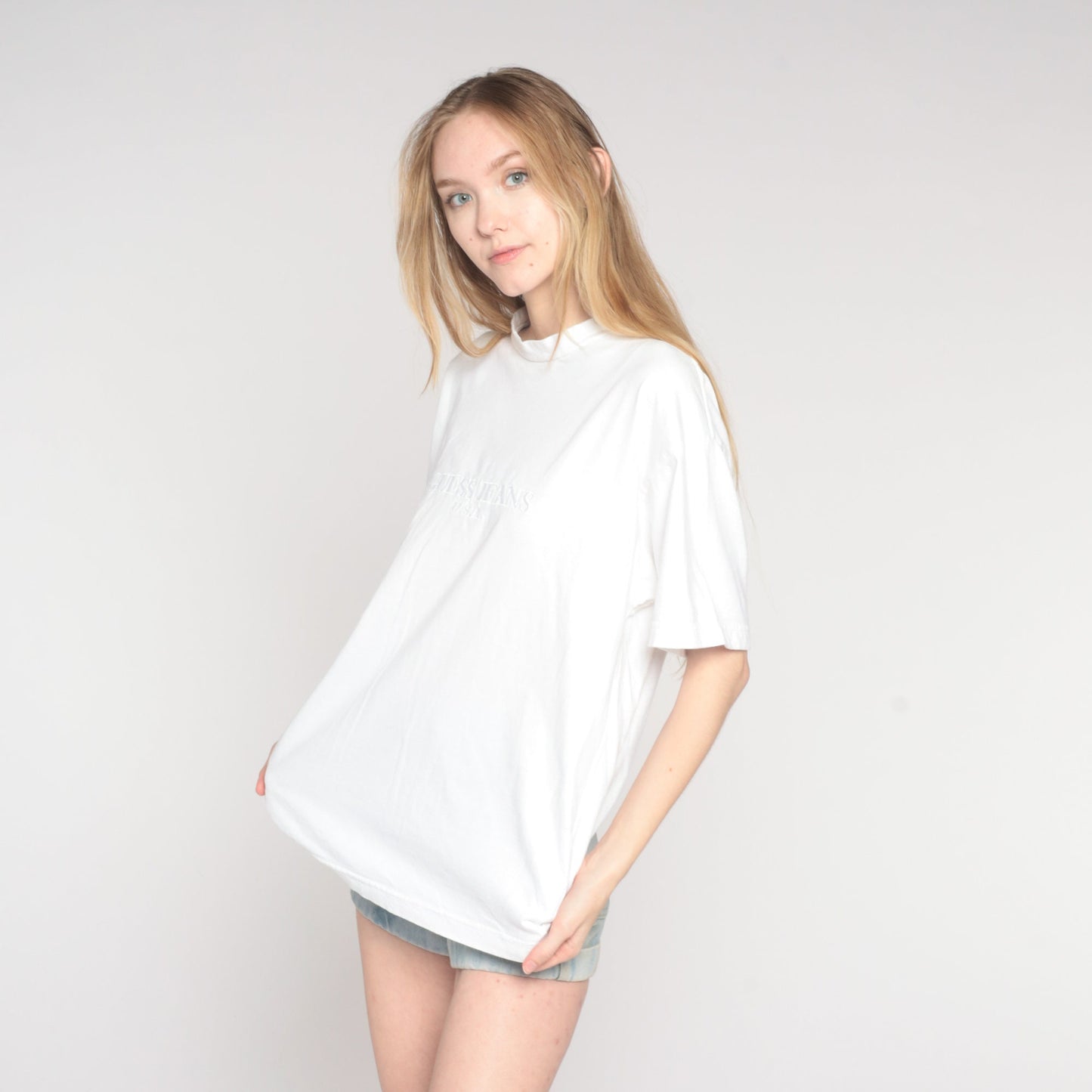 00s Guess Jeans Embroidered Logo T-Shirt White Cotton Medium M