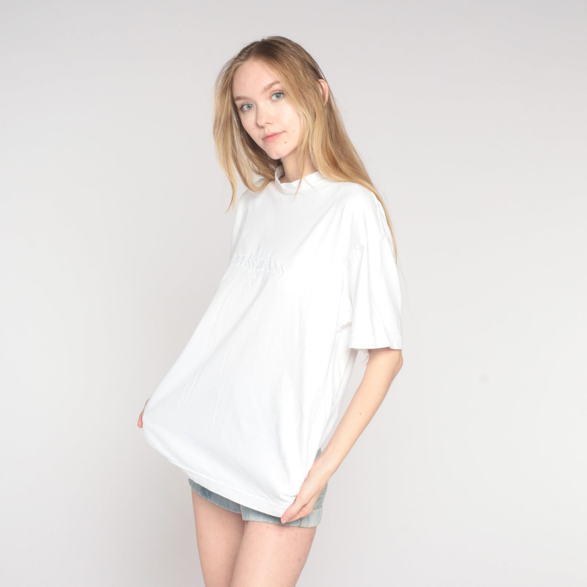 00s Guess Jeans Embroidered Logo T-Shirt White Cotton Medium M