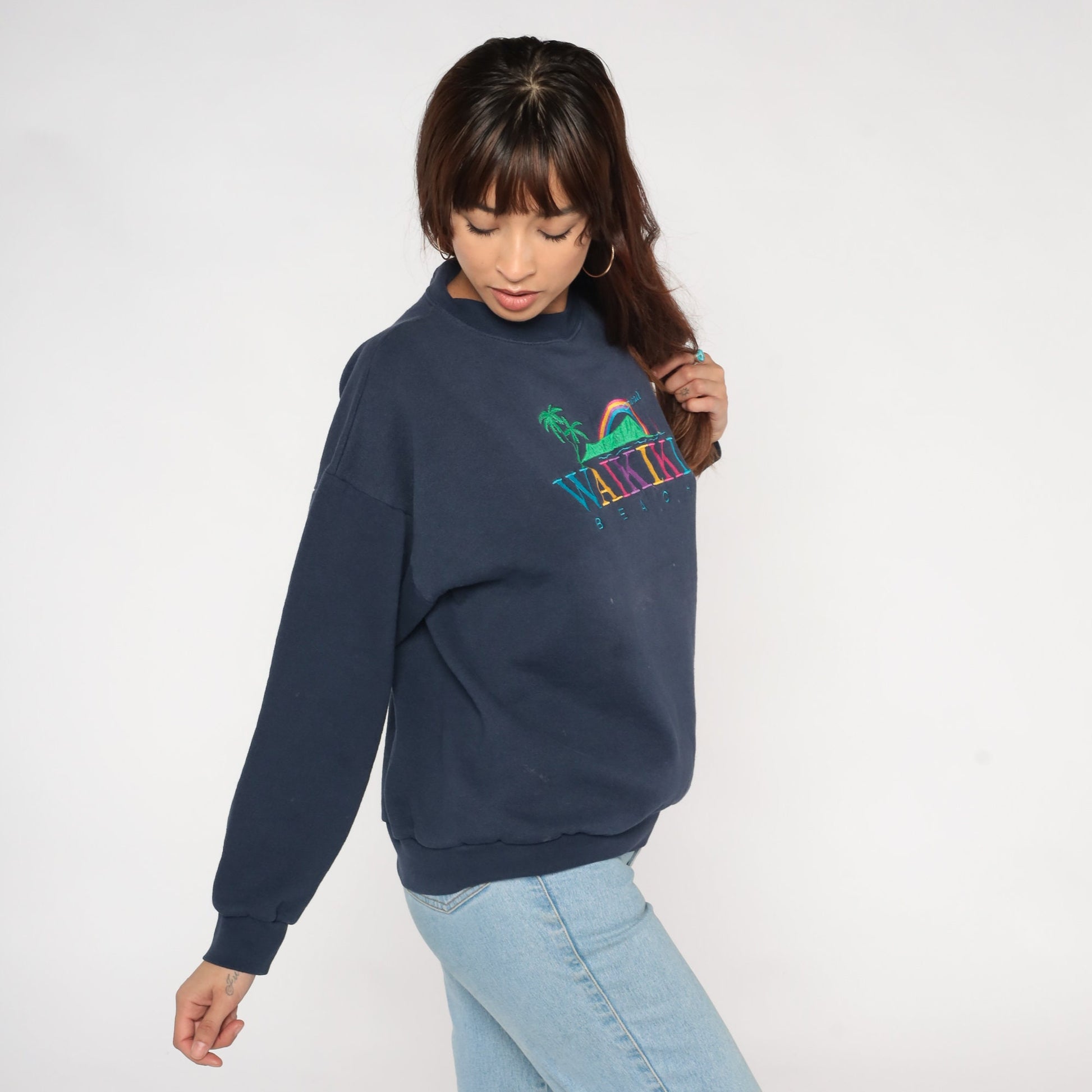 90s Waikiki Beach Hawaii Embroidered Sweatshirt Navy Crewneck Large L