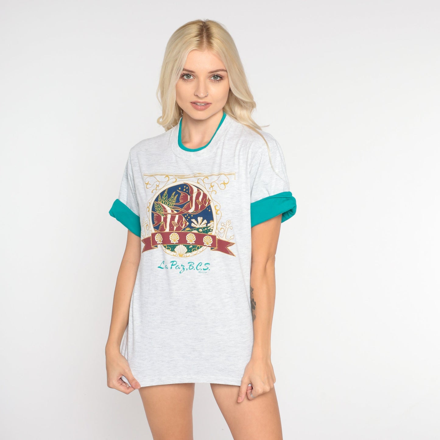 90s La Paz Baja California Tropical Fish Graphic Tee Grey Cuffed Sleeve Small