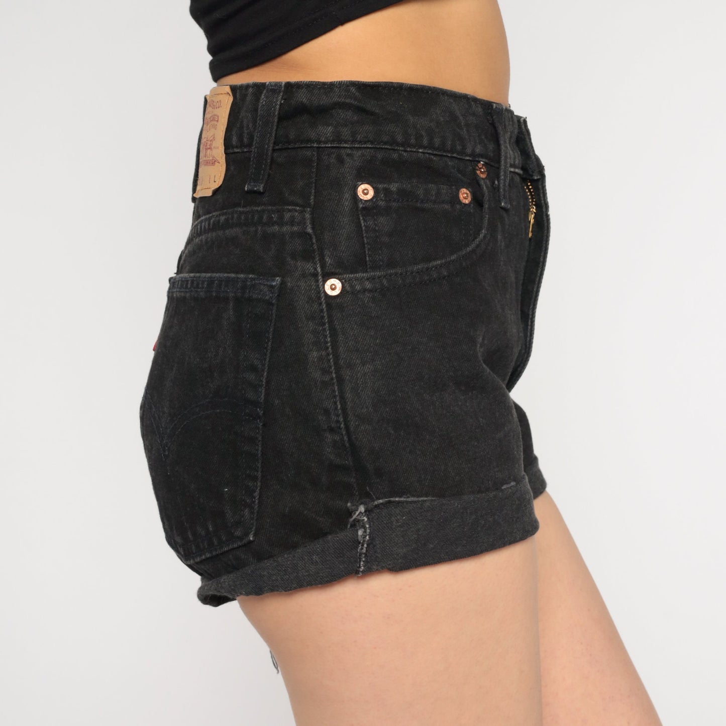 90s Levi's 550 Black Denim Shorts High Rise Raw Cuff Small