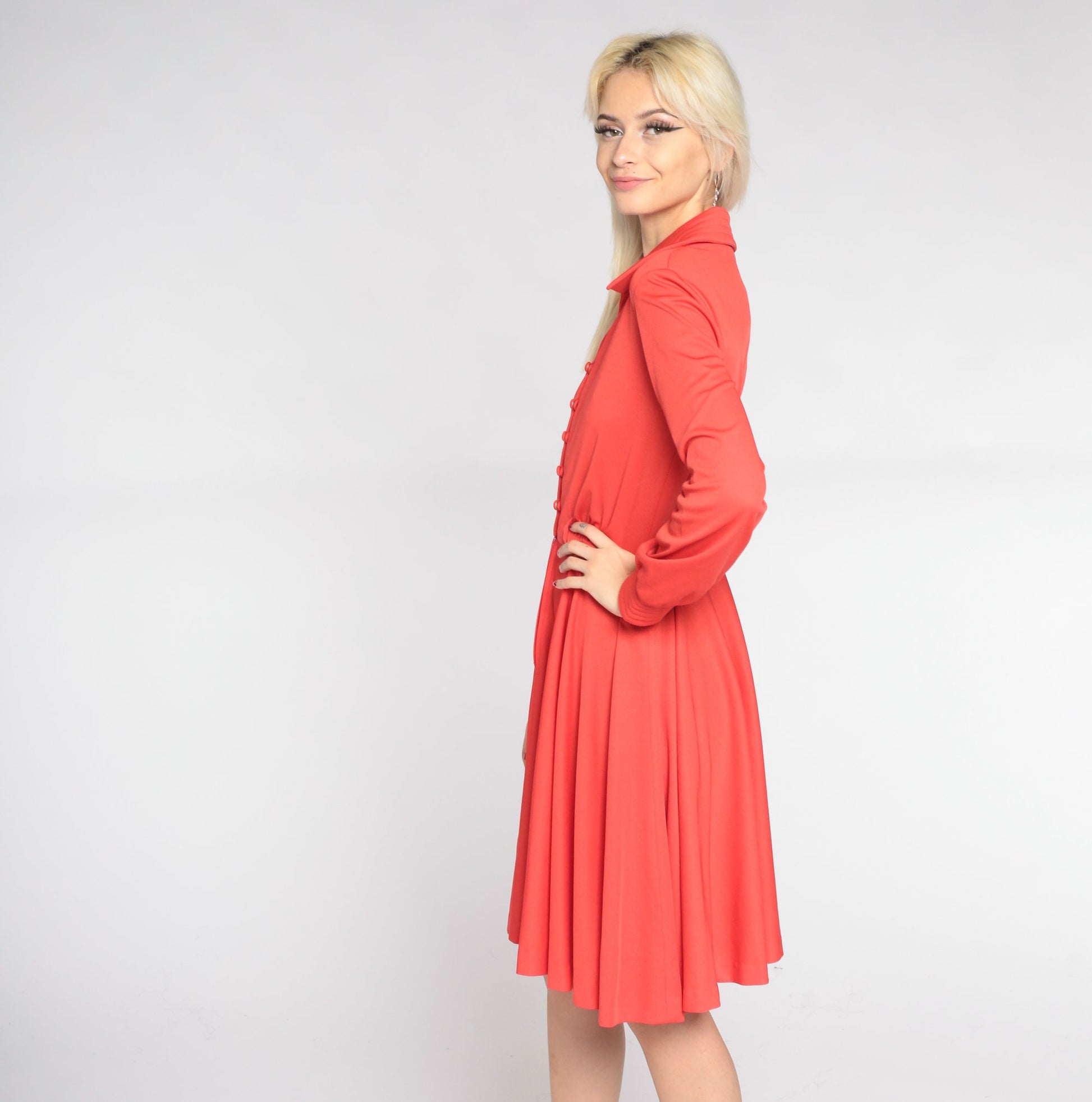 70s Red Mini Dress Dagger Collar Button-Up High Waisted Long Sleeve Medium M