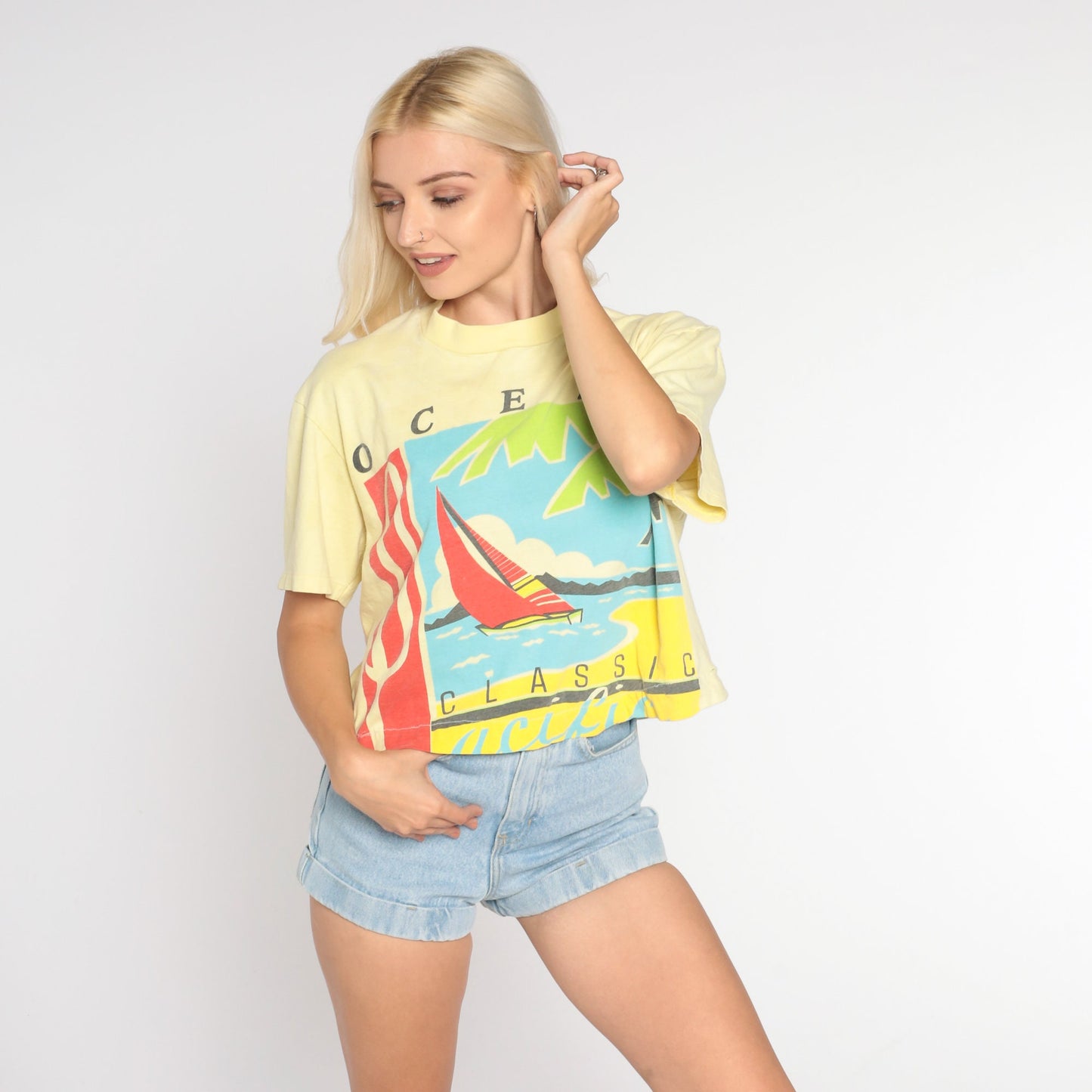 90s Ocean Pacific Sailboat Graphic T-Shirt Yellow Cotton Medium