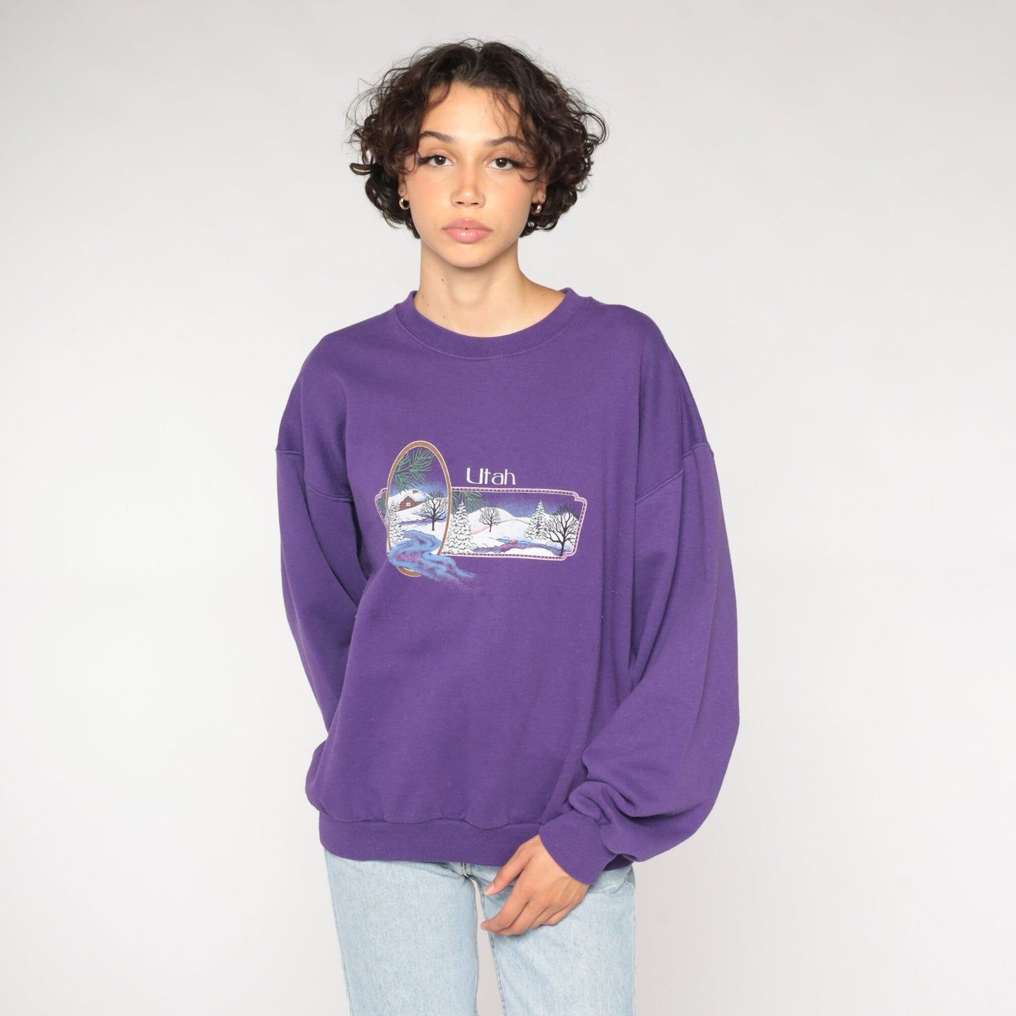 90s Utah Snowy Cabin Graphic Sweatshirt Purple Crewneck Large L